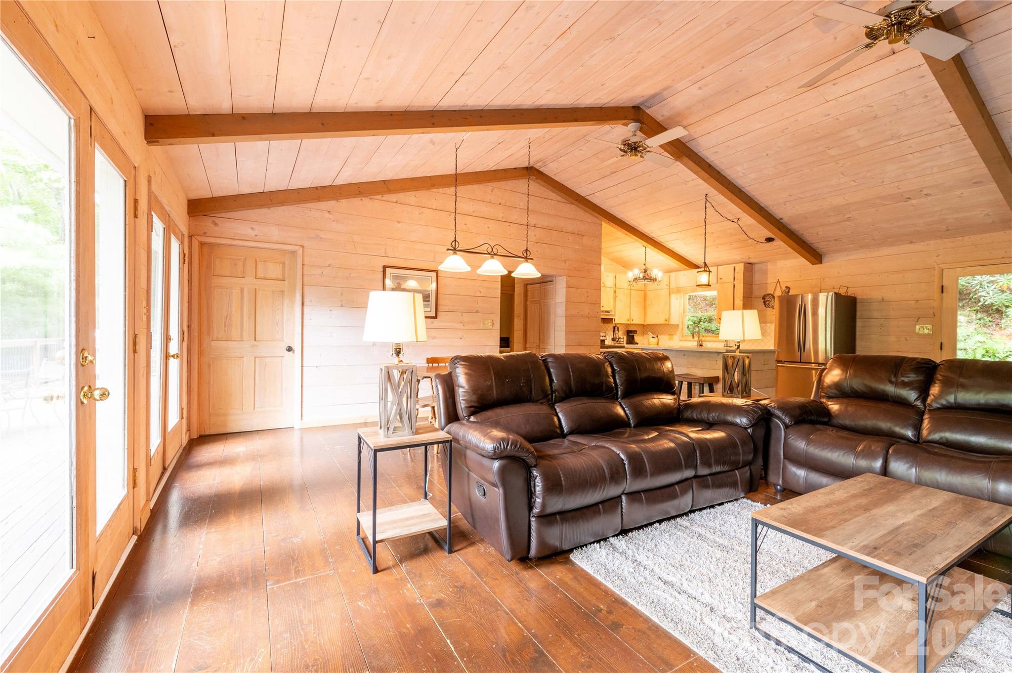 479 Big Ridge Road — Burnsville