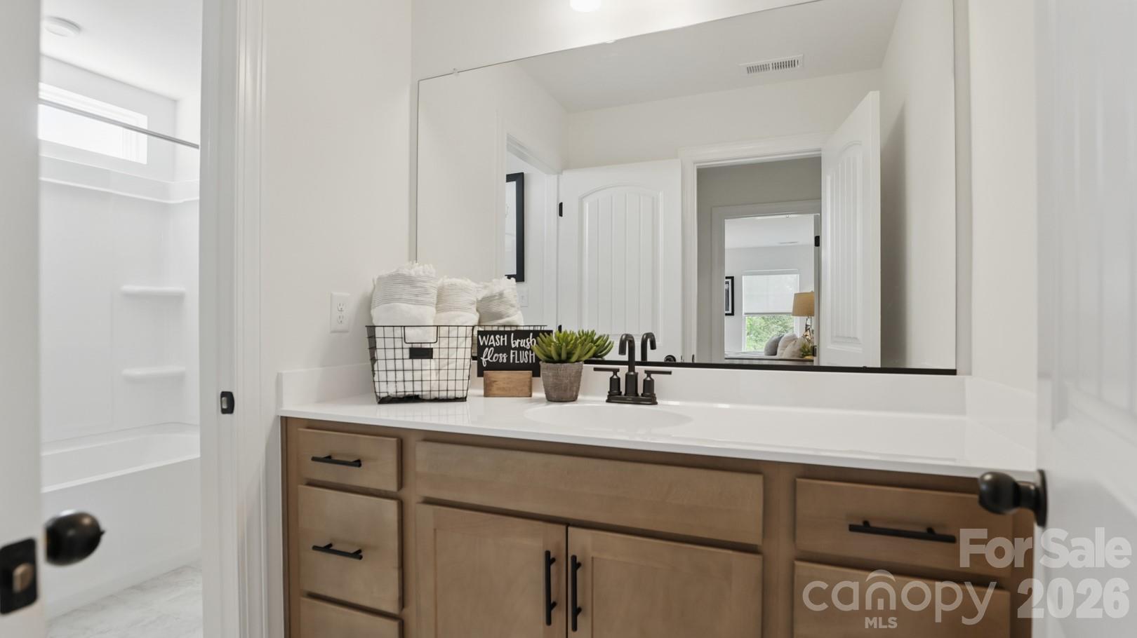 6095 Diamond Place — Harrisburg