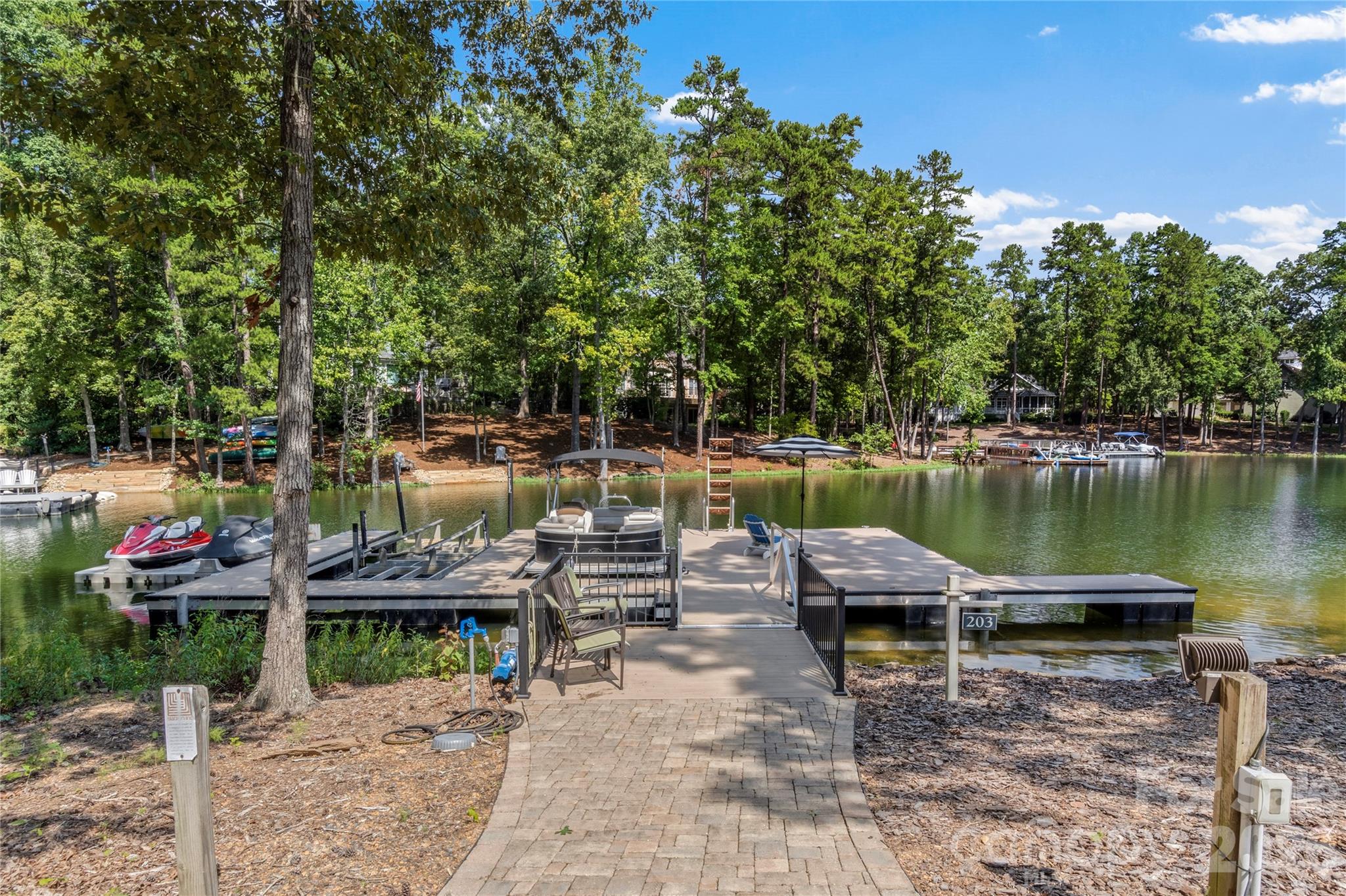 203 Allenton Ferry Drive — New London