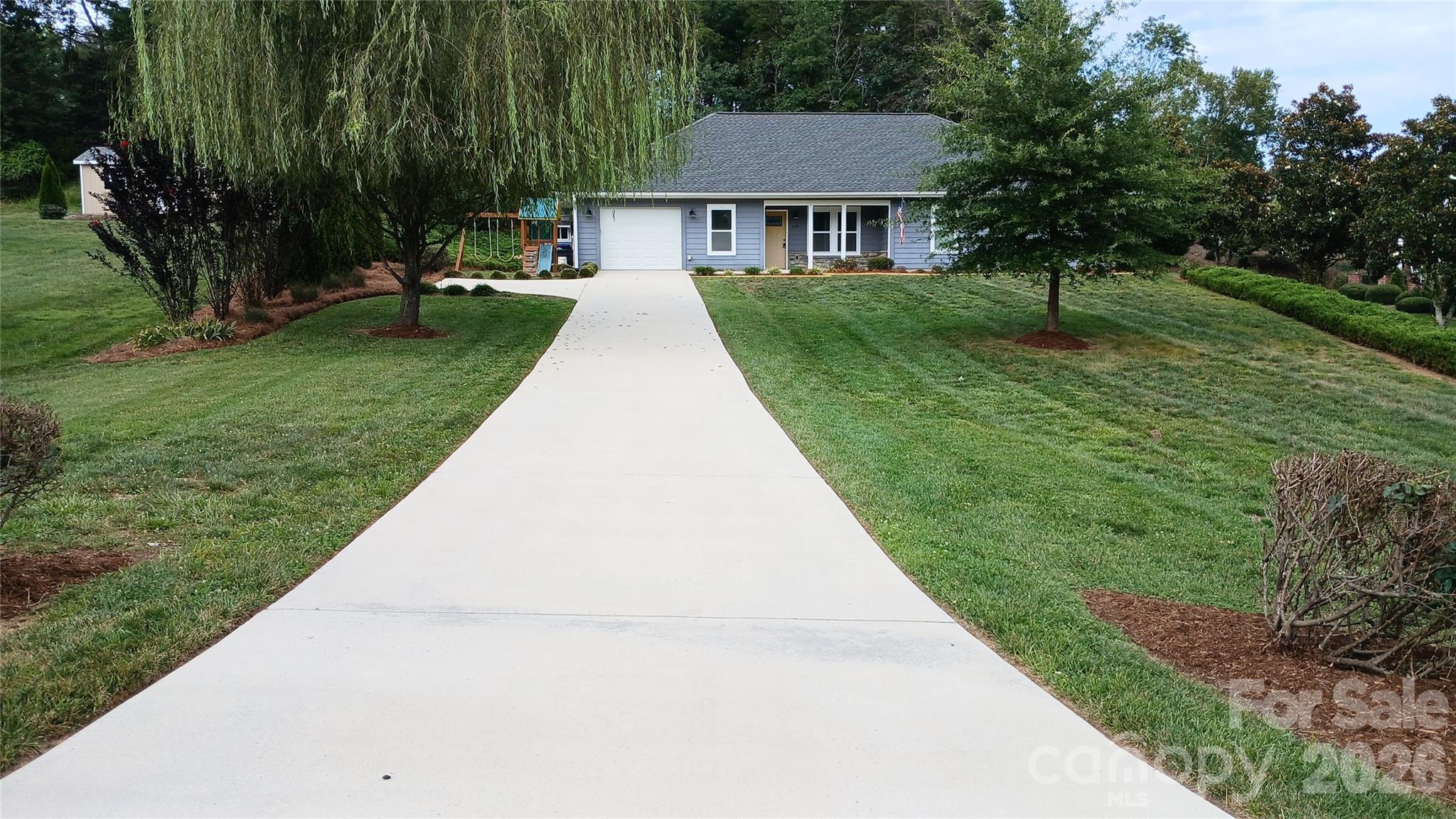 329 Springwood Drive NE — Valdese