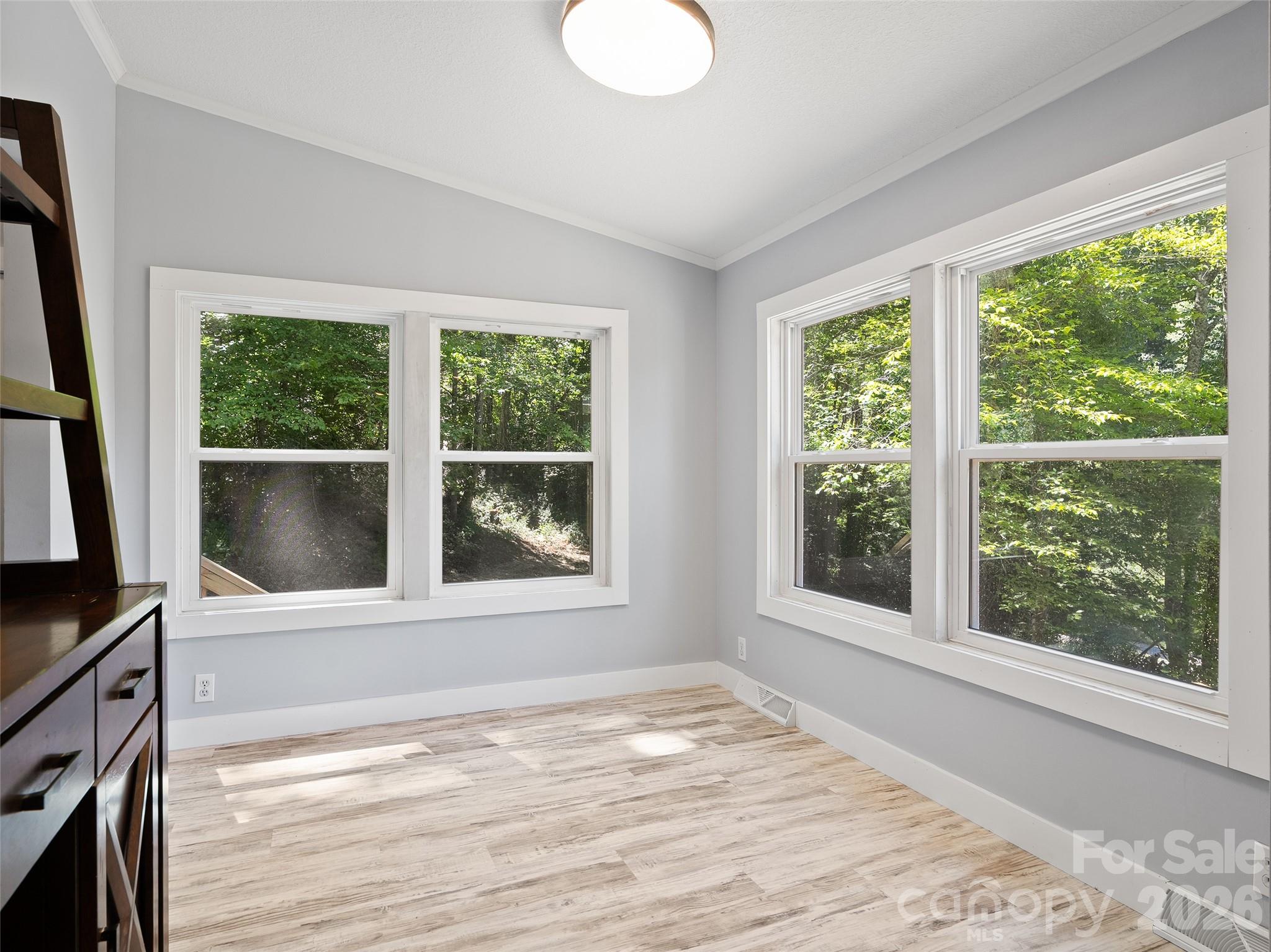26 Lancelot Loop — Canton