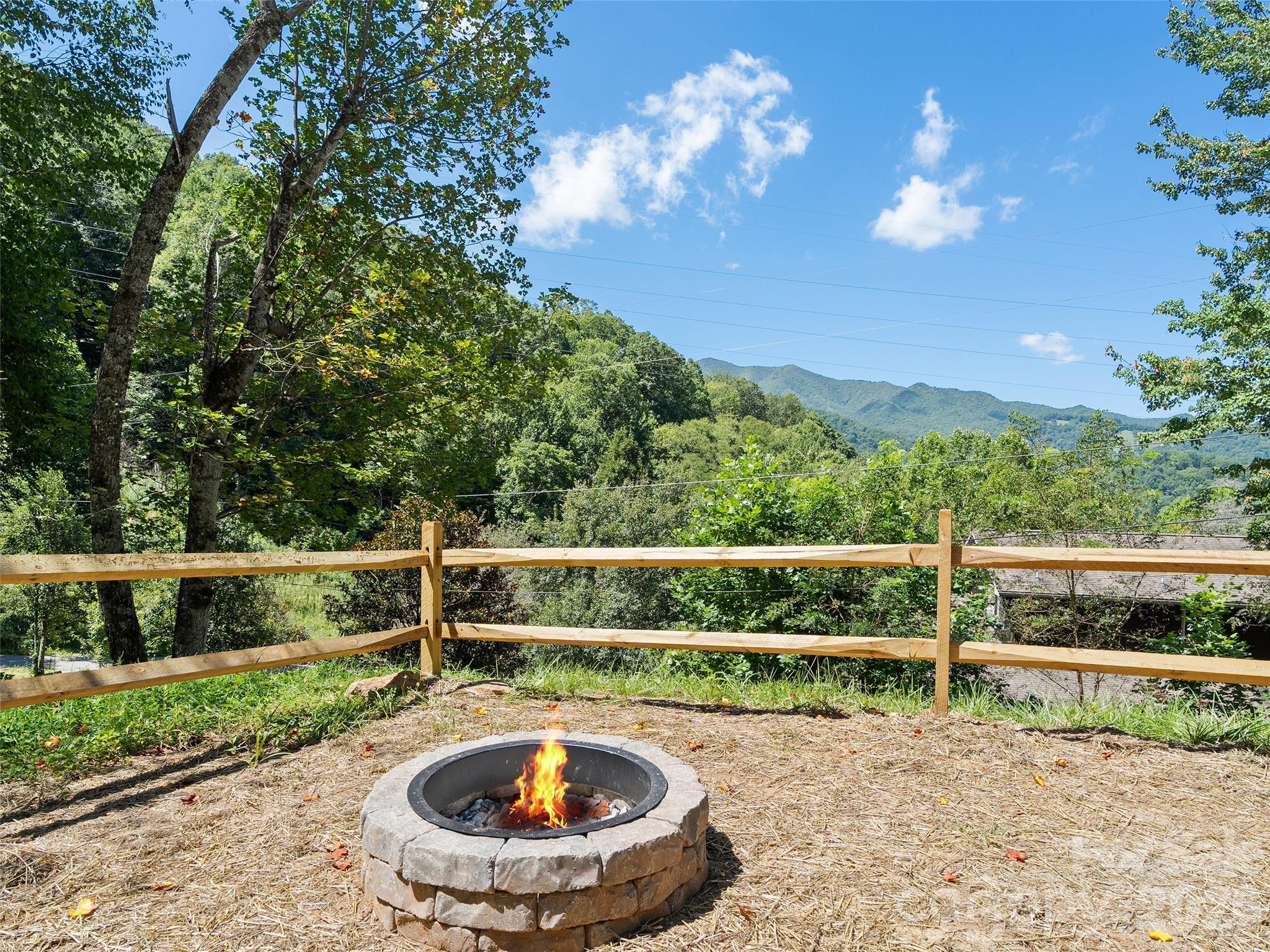 26 Lancelot Loop — Canton