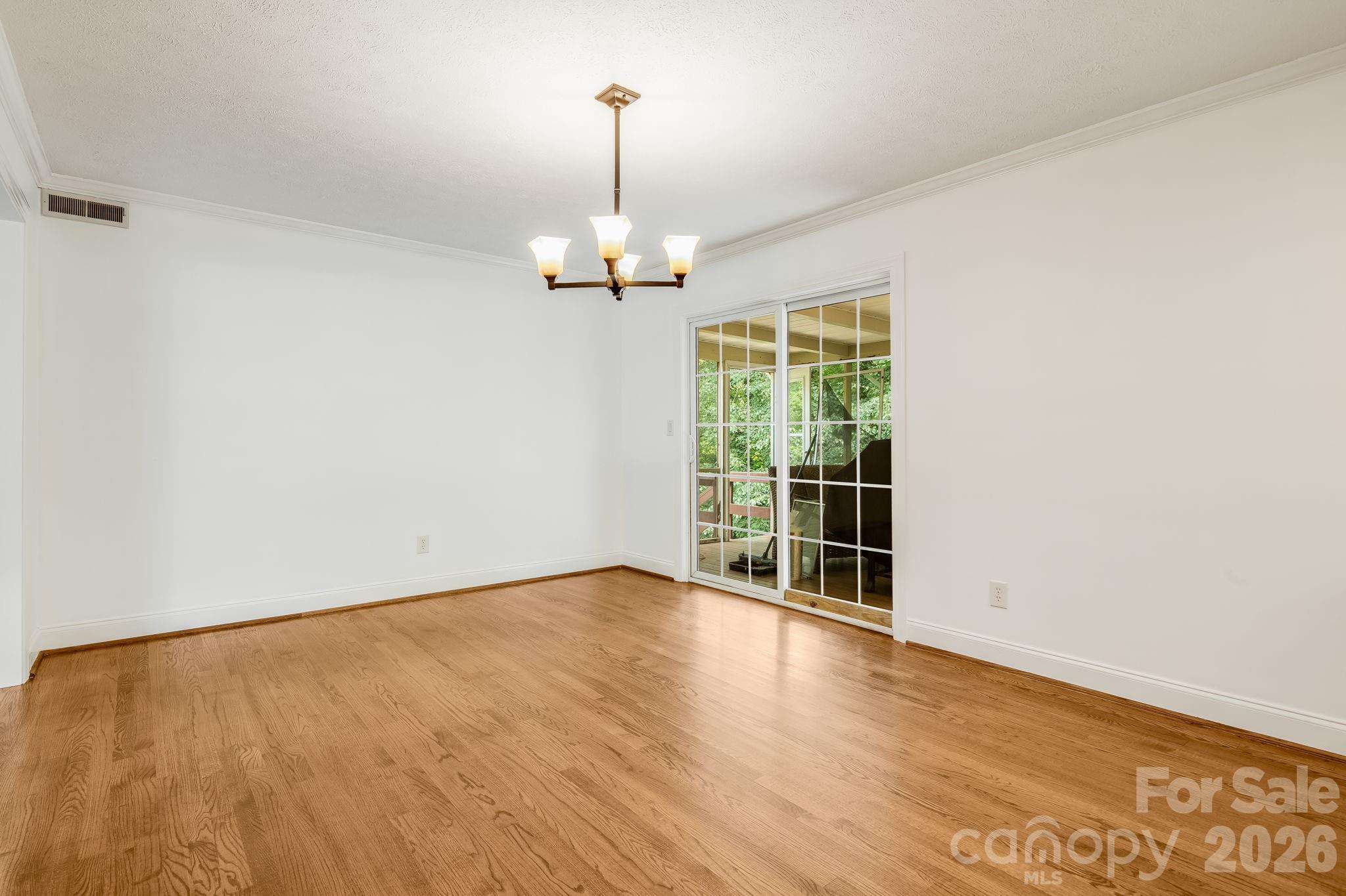 129 Whisperwood Drive — Hendersonville