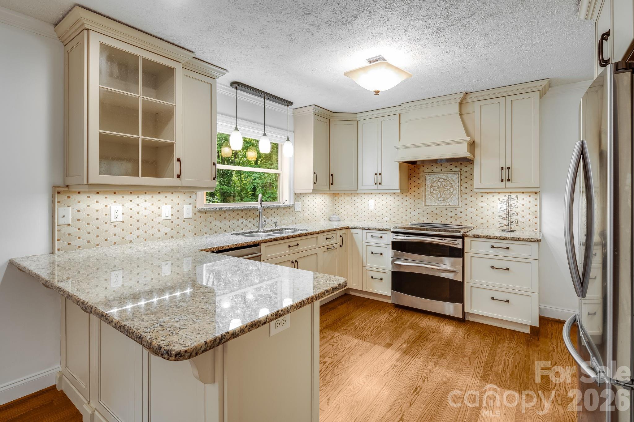 129 Whisperwood Drive — Hendersonville