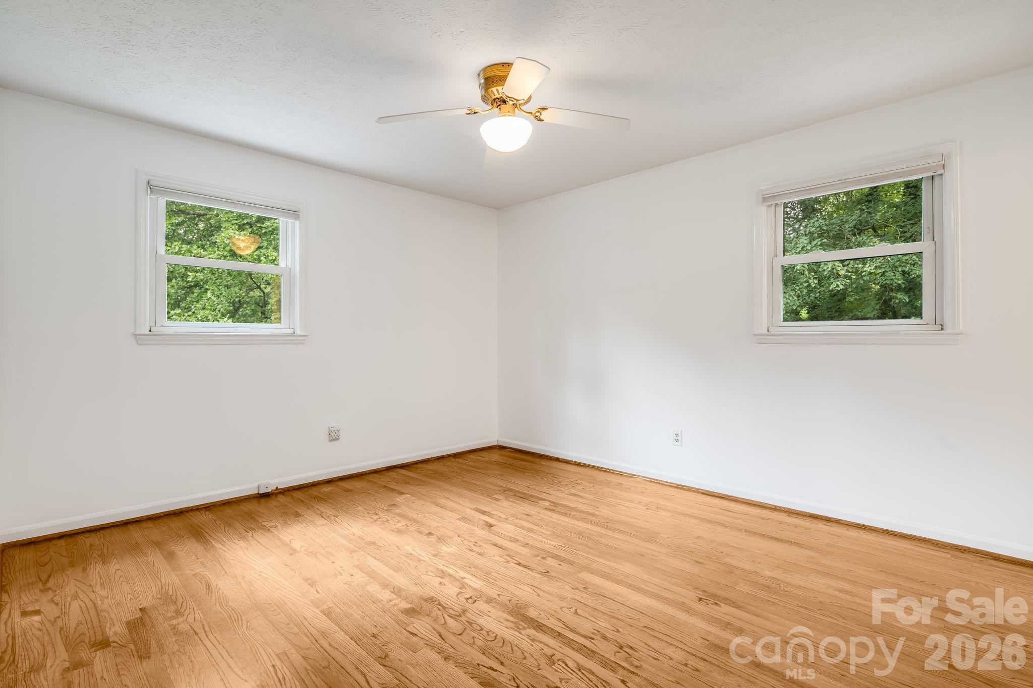 129 Whisperwood Drive — Hendersonville