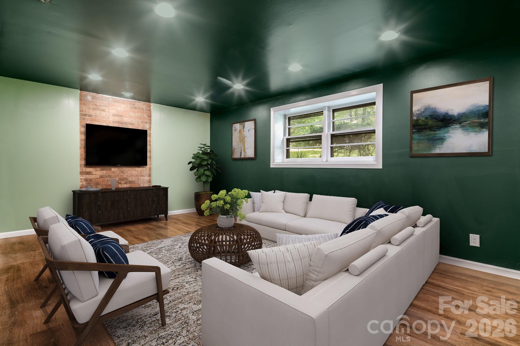 129 Whisperwood Drive — Hendersonville
