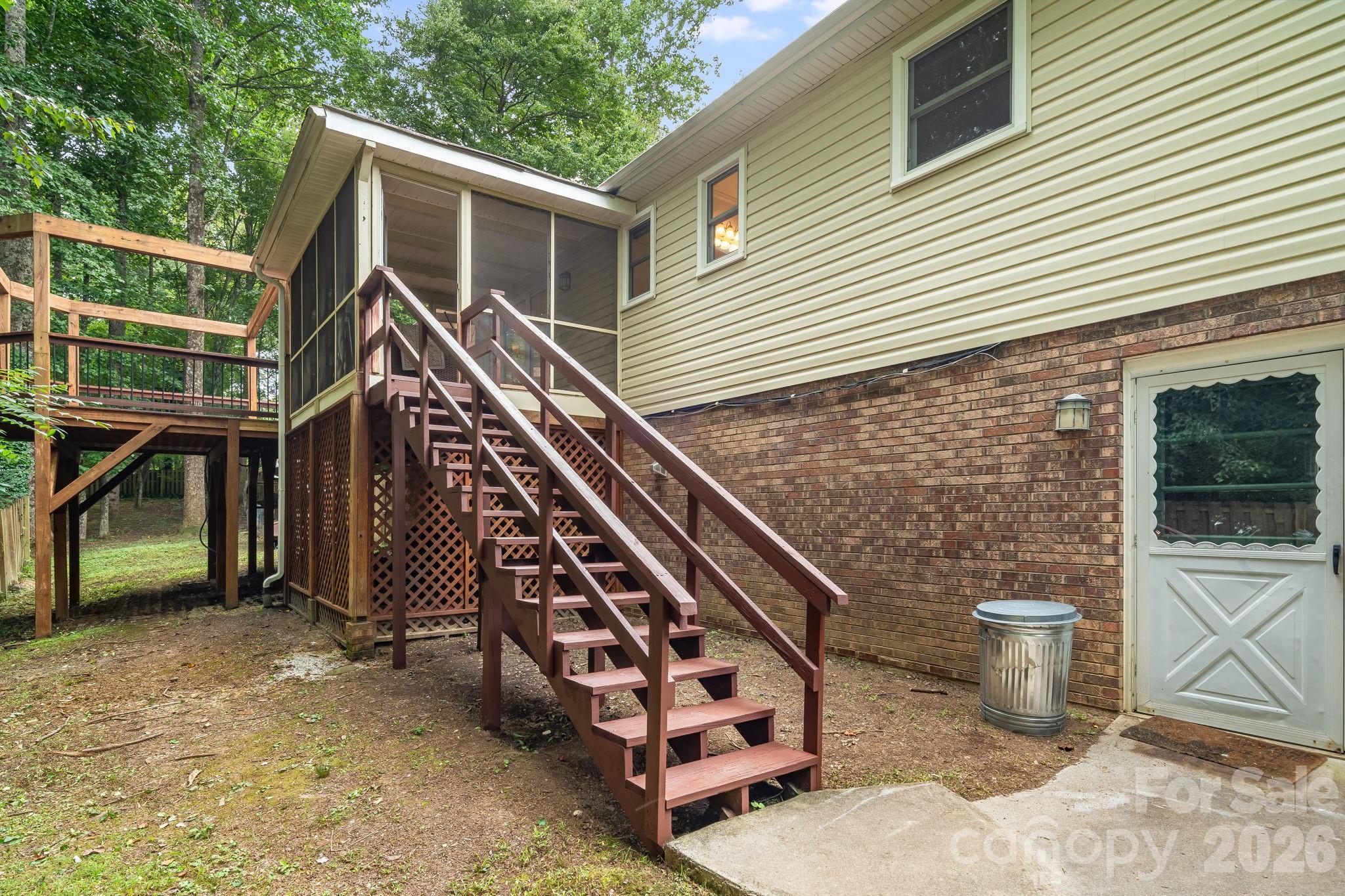 129 Whisperwood Drive — Hendersonville