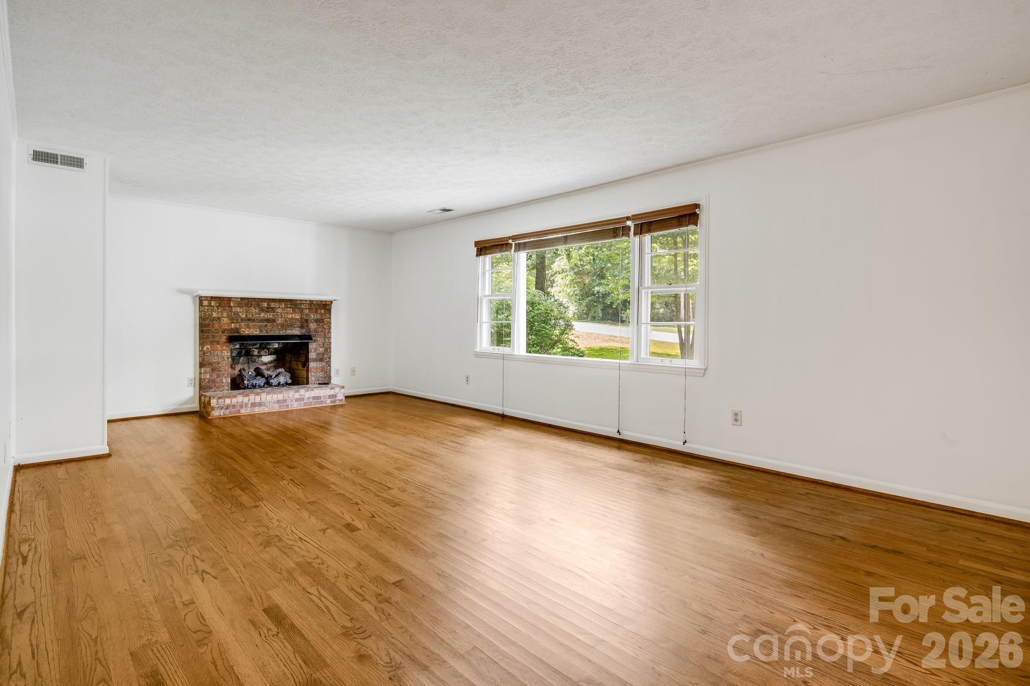129 Whisperwood Drive — Hendersonville