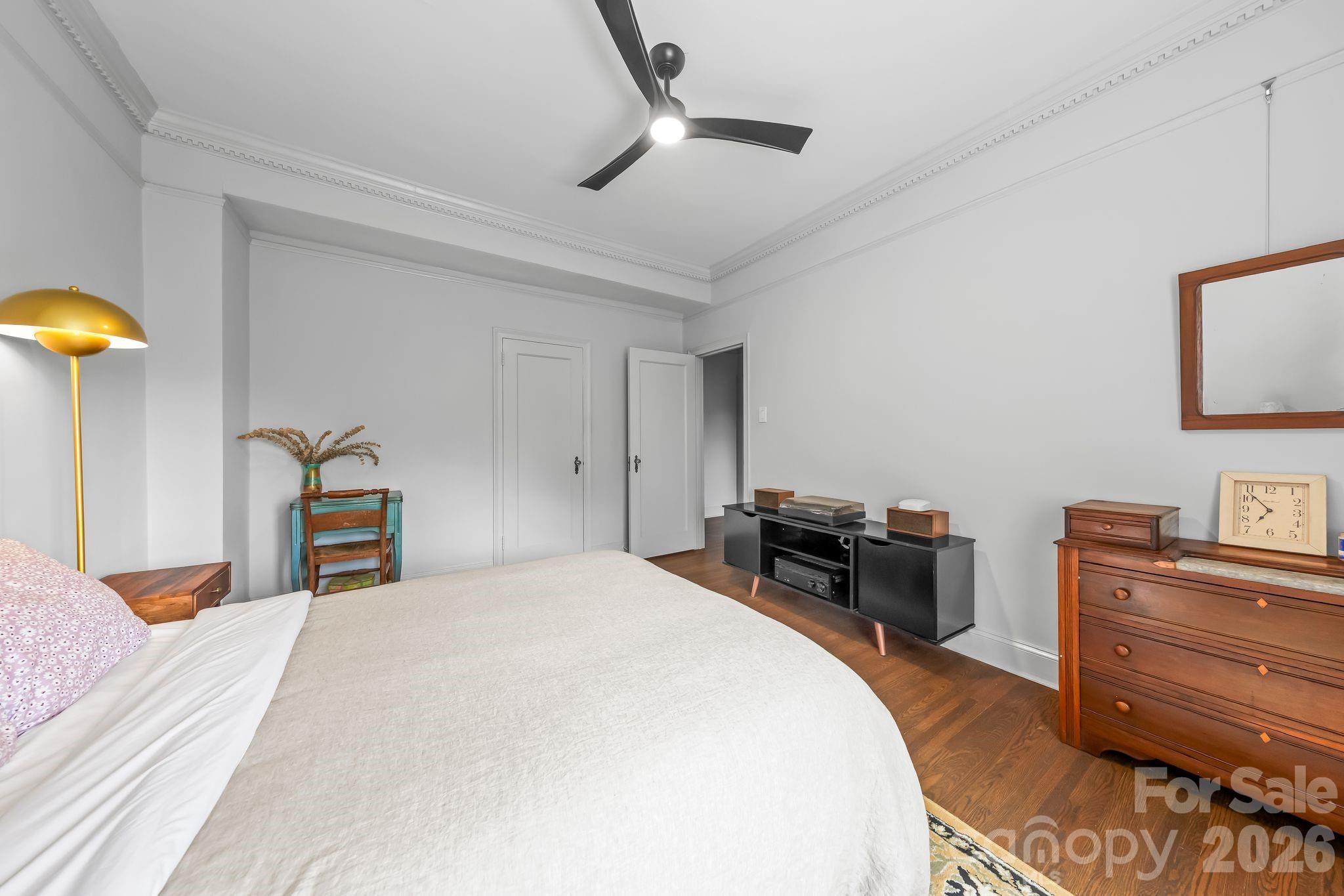 301 W 10th Street #407 — Charlotte