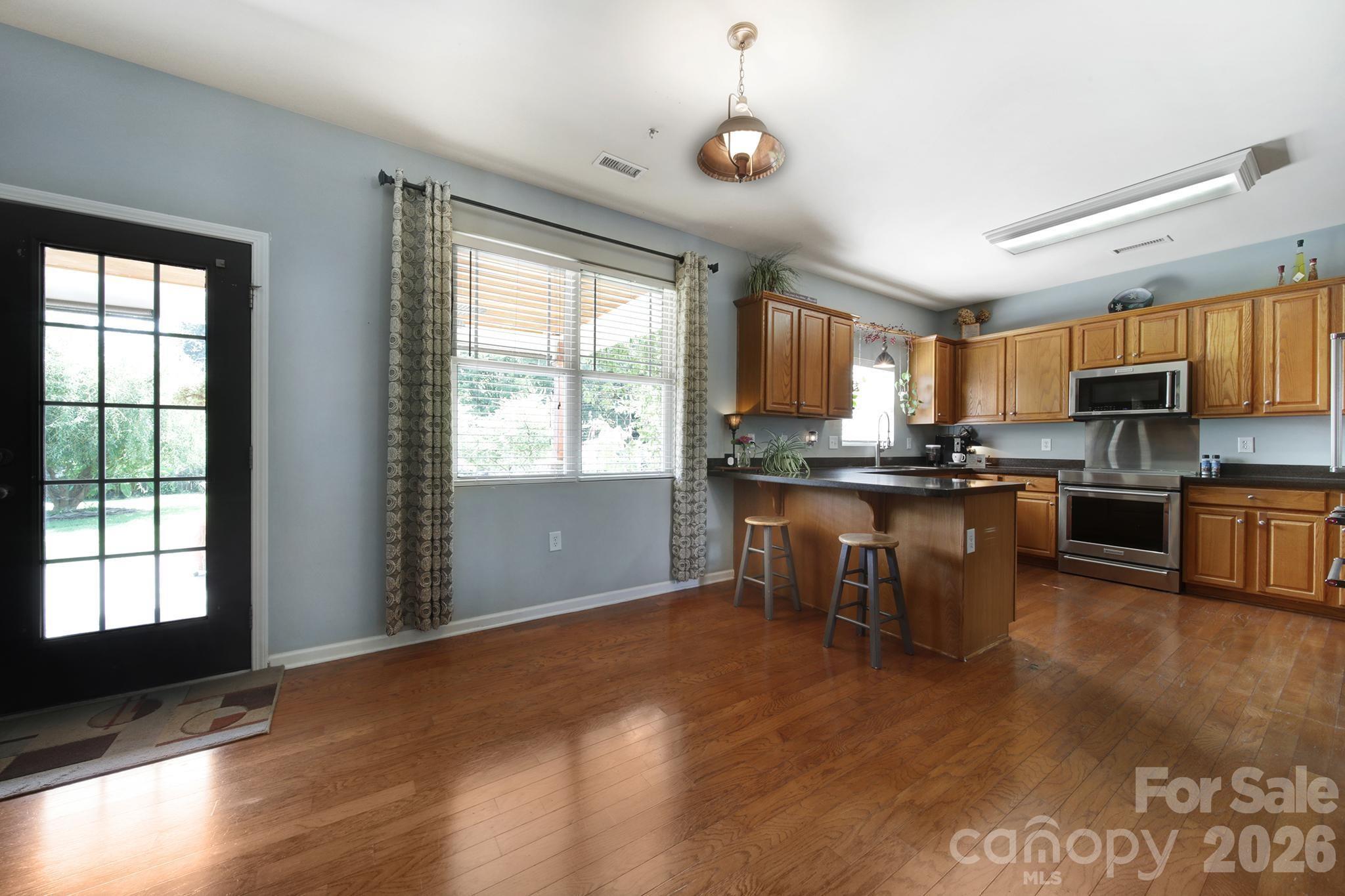 222 Juanita Drive — Pineville