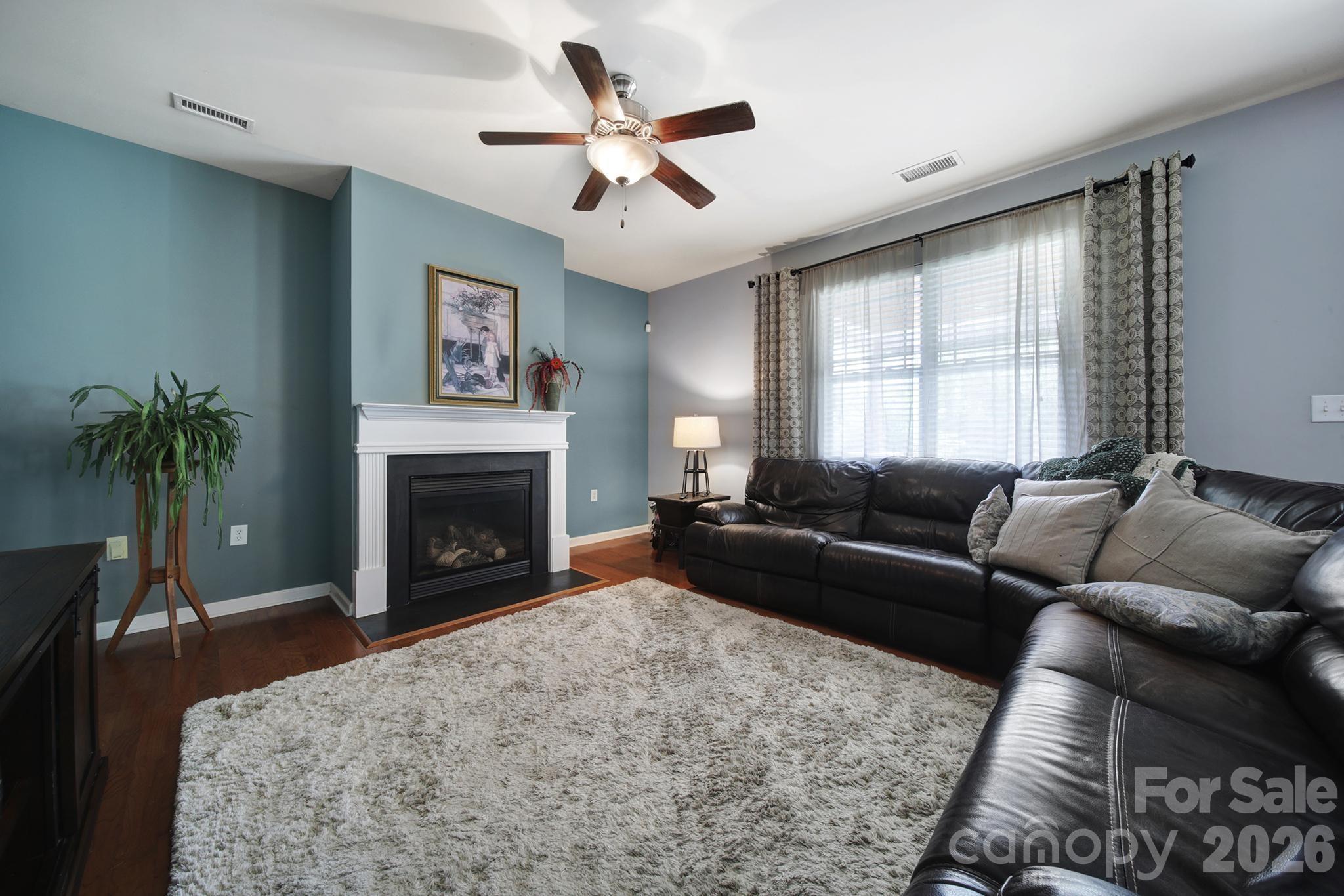 222 Juanita Drive — Pineville