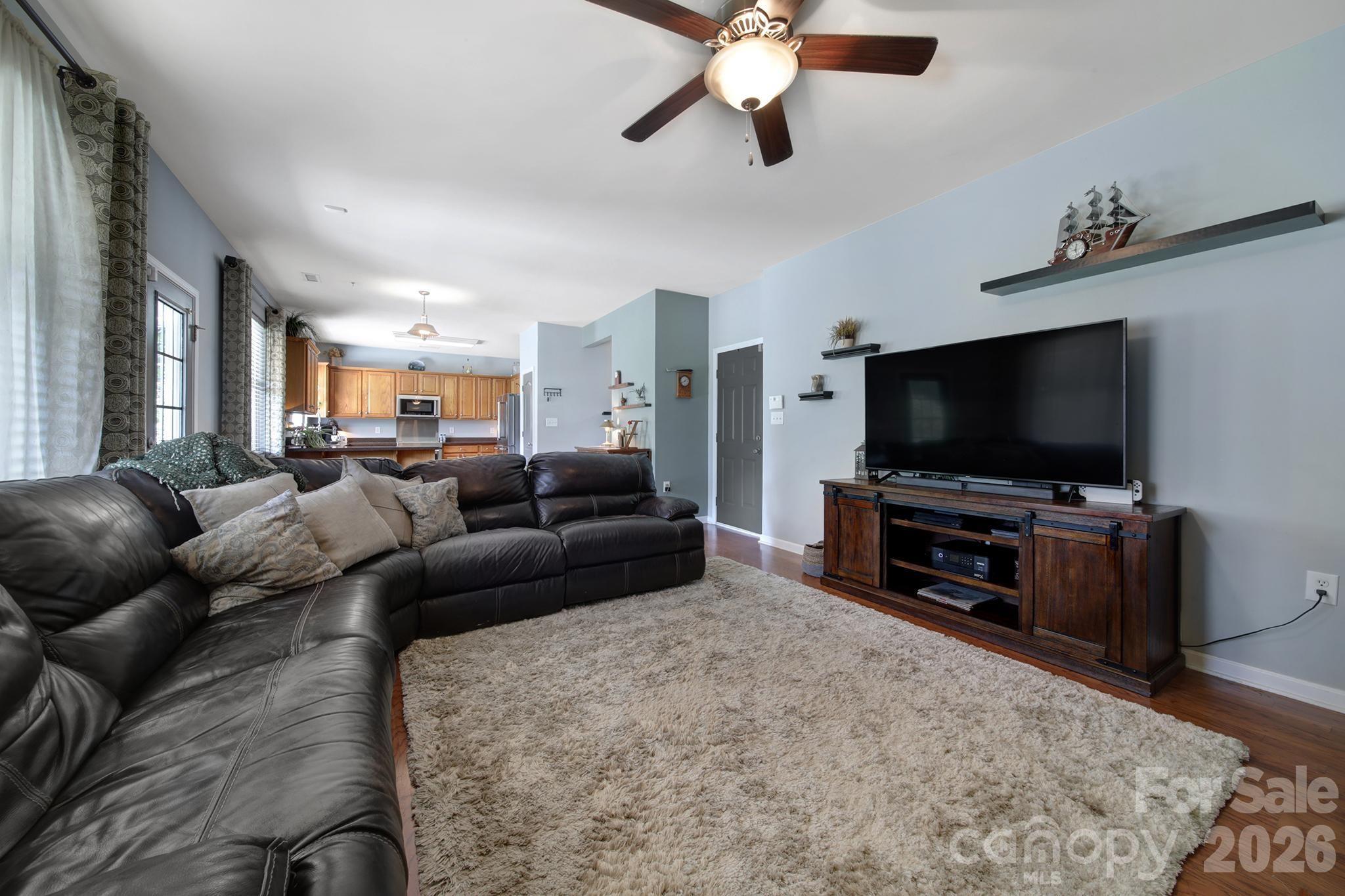 222 Juanita Drive — Pineville