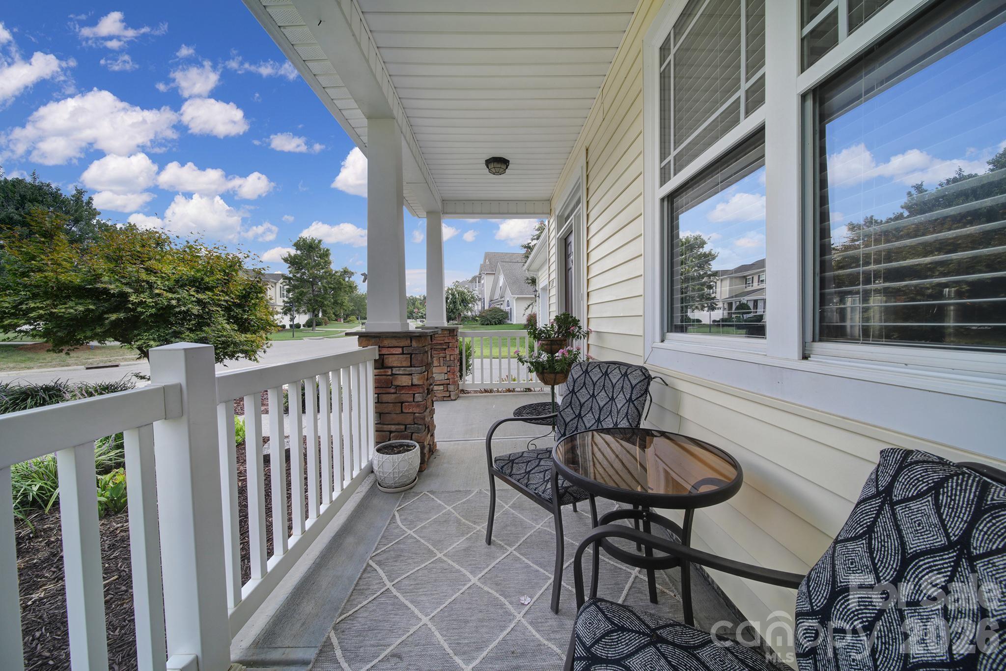 222 Juanita Drive — Pineville