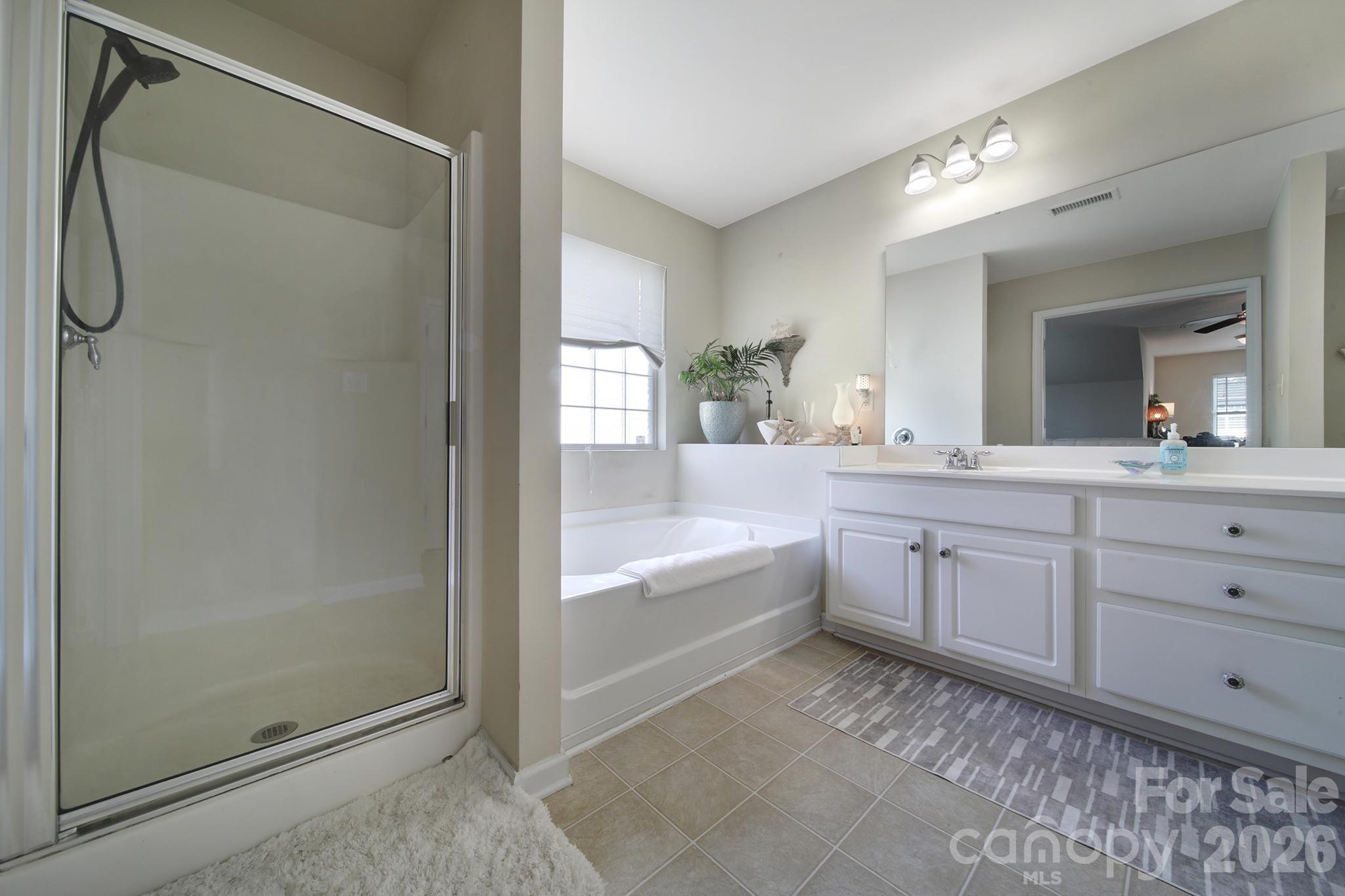 222 Juanita Drive — Pineville