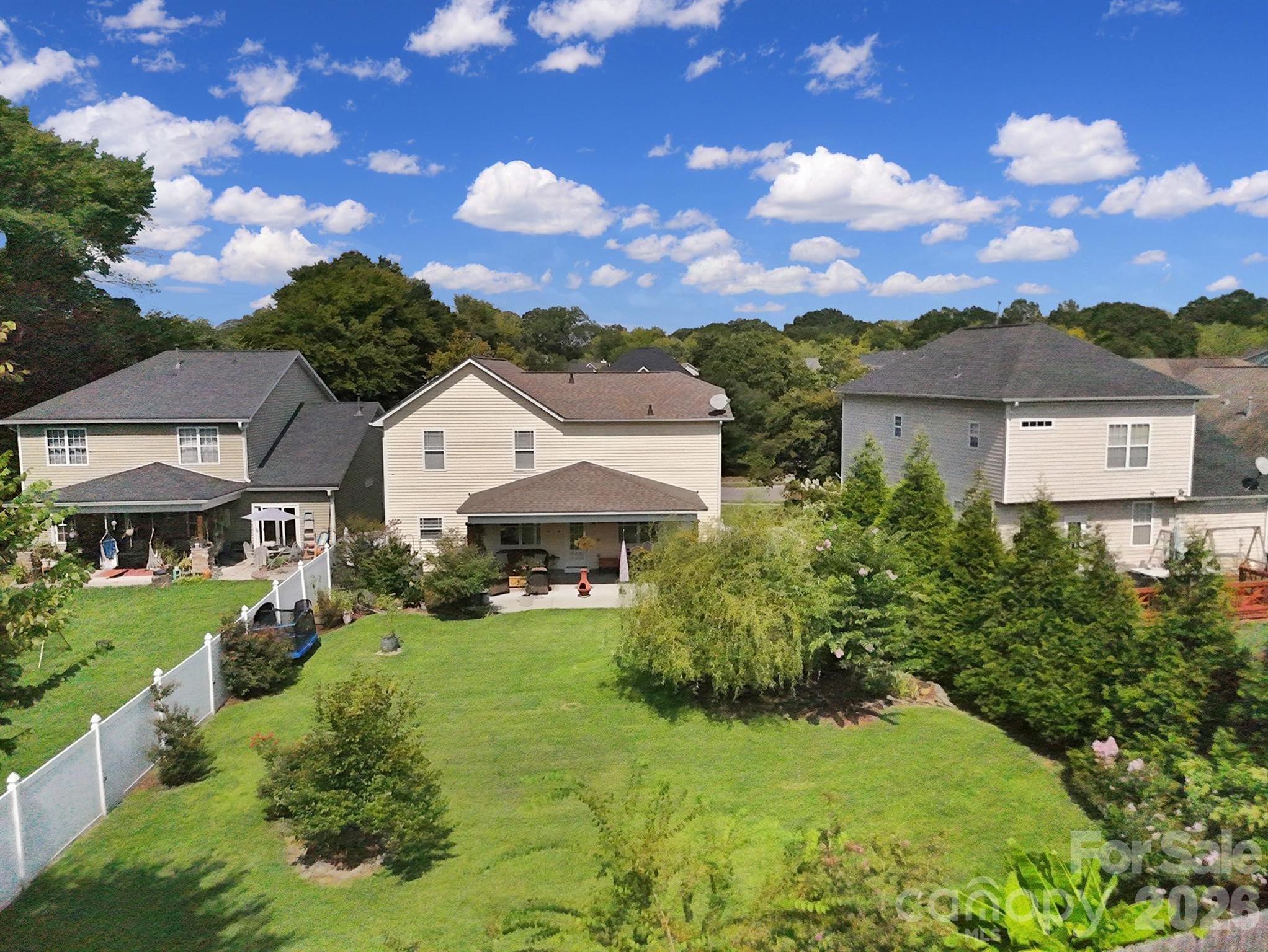 222 Juanita Drive — Pineville