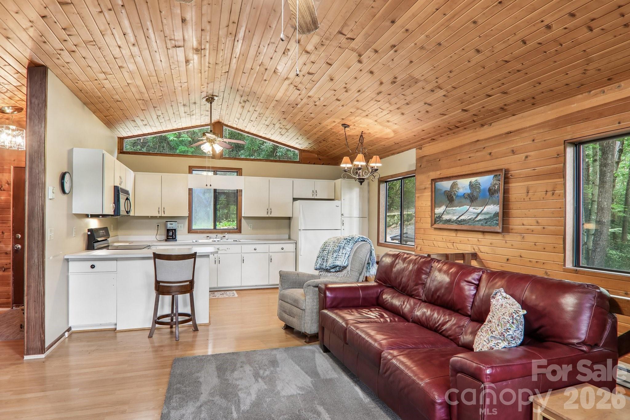 21 Wild Bird Lane — Maggie Valley