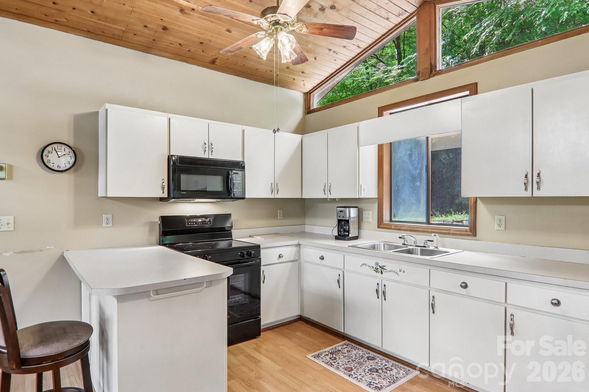 21 Wild Bird Lane — Maggie Valley