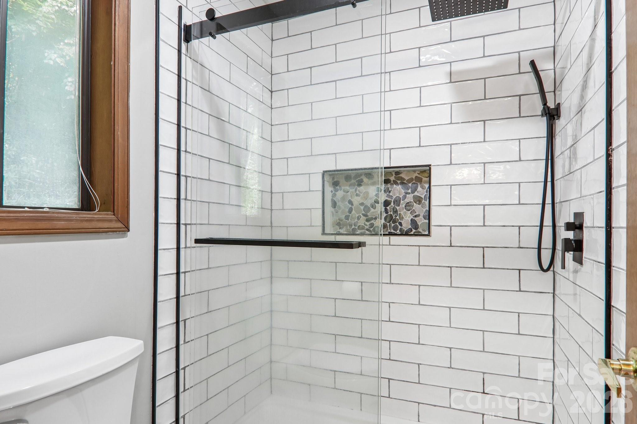 21 Wild Bird Lane — Maggie Valley