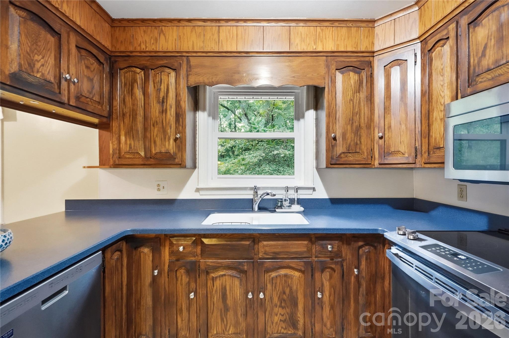 4819 Carousel Drive — Charlotte
