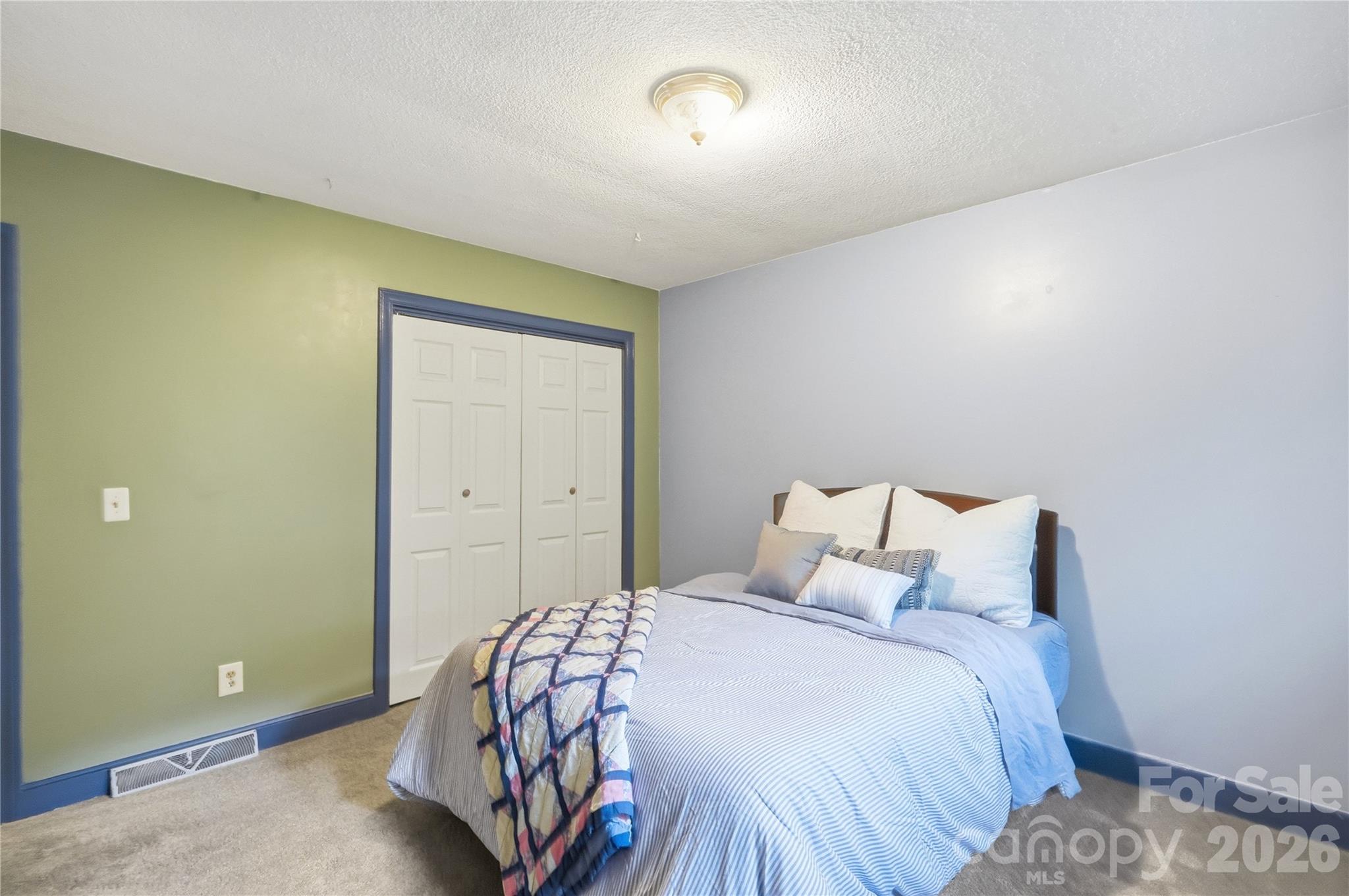 4819 Carousel Drive — Charlotte