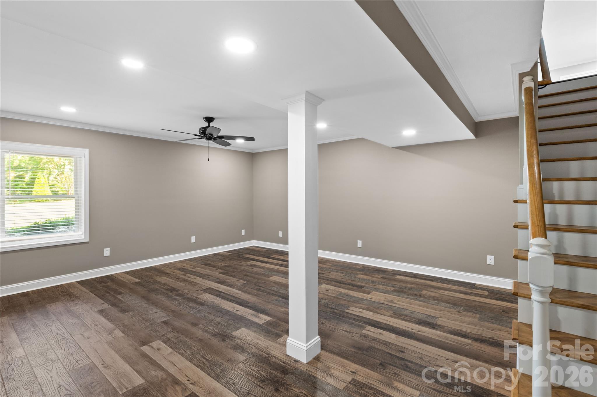 613 W Doc Garris Road — Lancaster