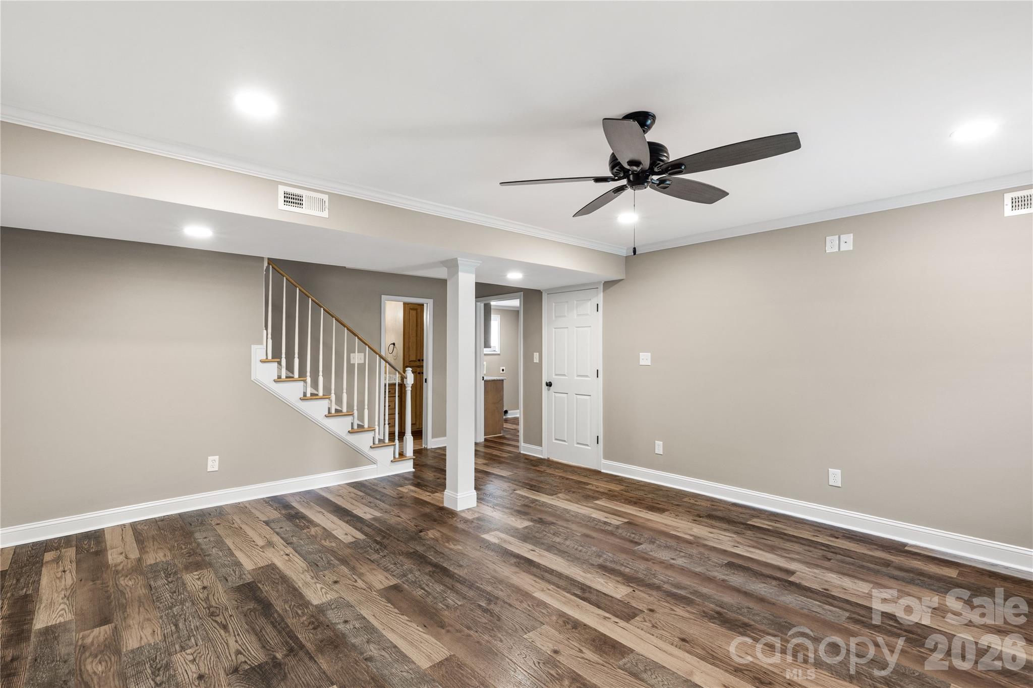 613 W Doc Garris Road — Lancaster