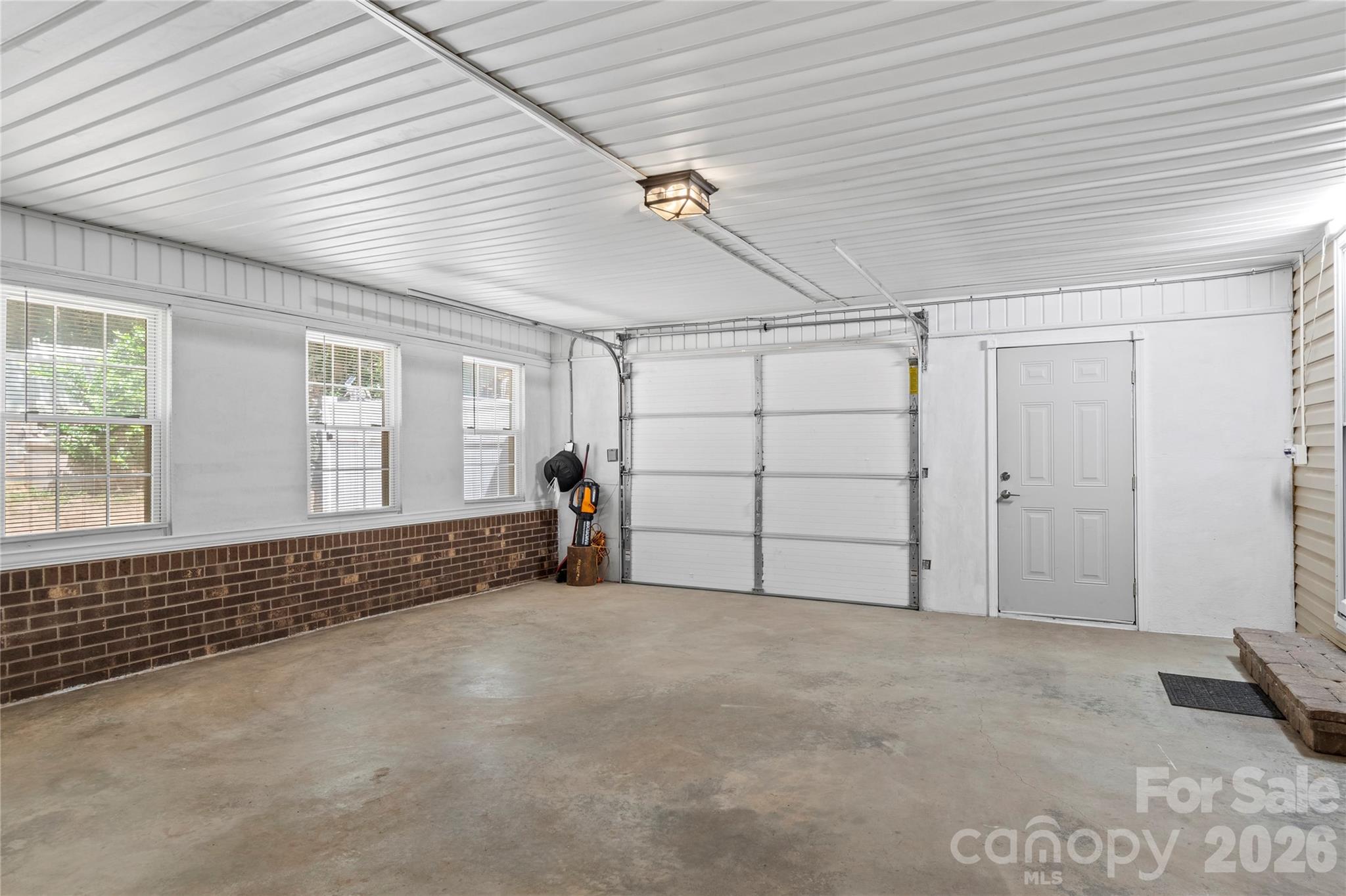 3545 N Lakeshore Drive — Clemmons