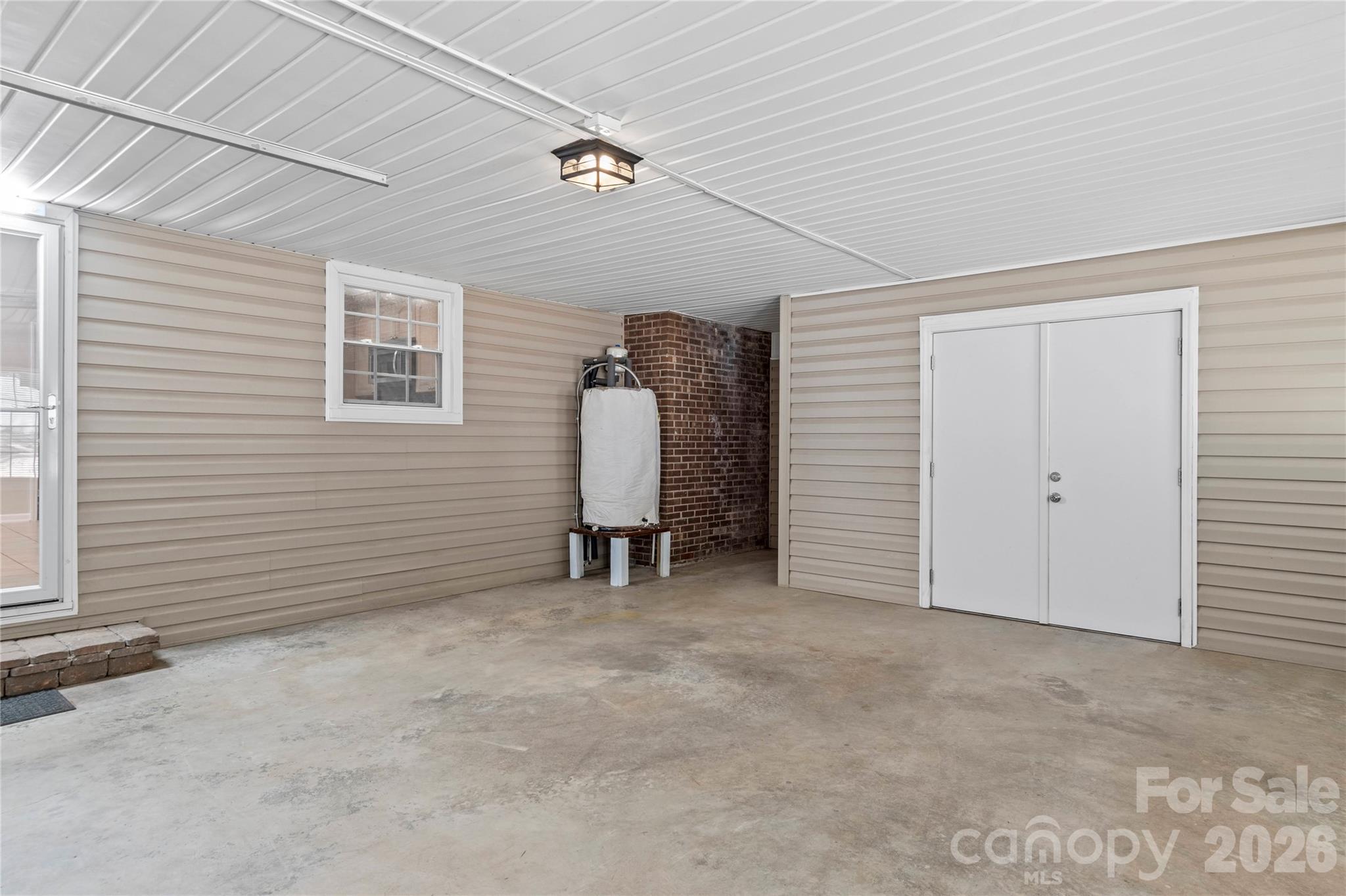 3545 N Lakeshore Drive — Clemmons