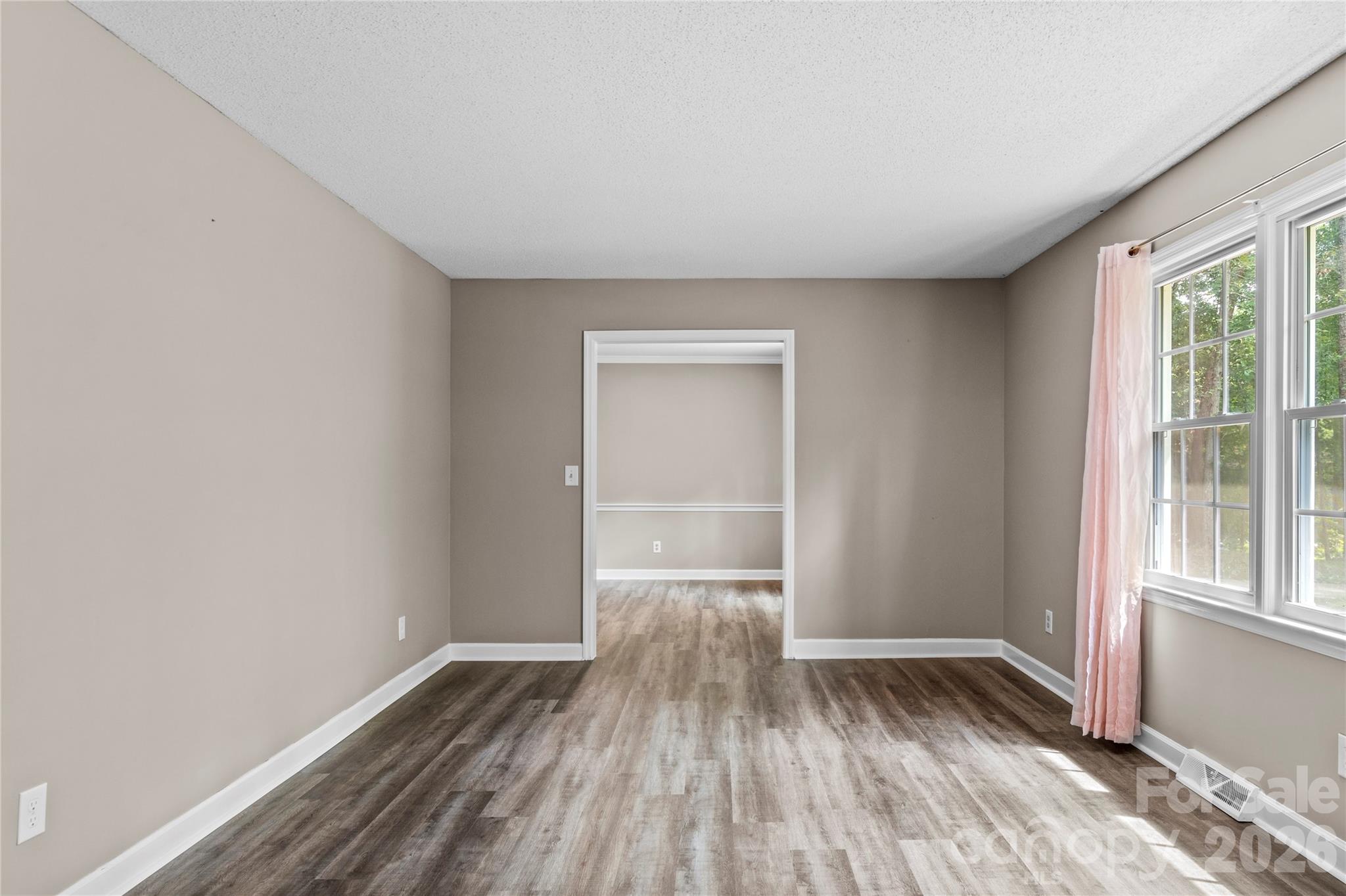 3545 N Lakeshore Drive — Clemmons
