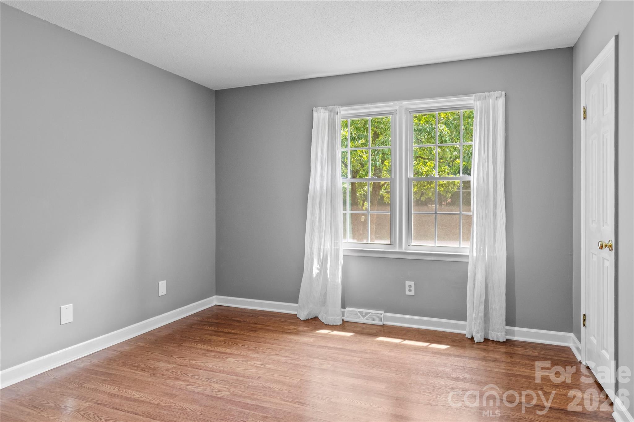 3545 N Lakeshore Drive — Clemmons