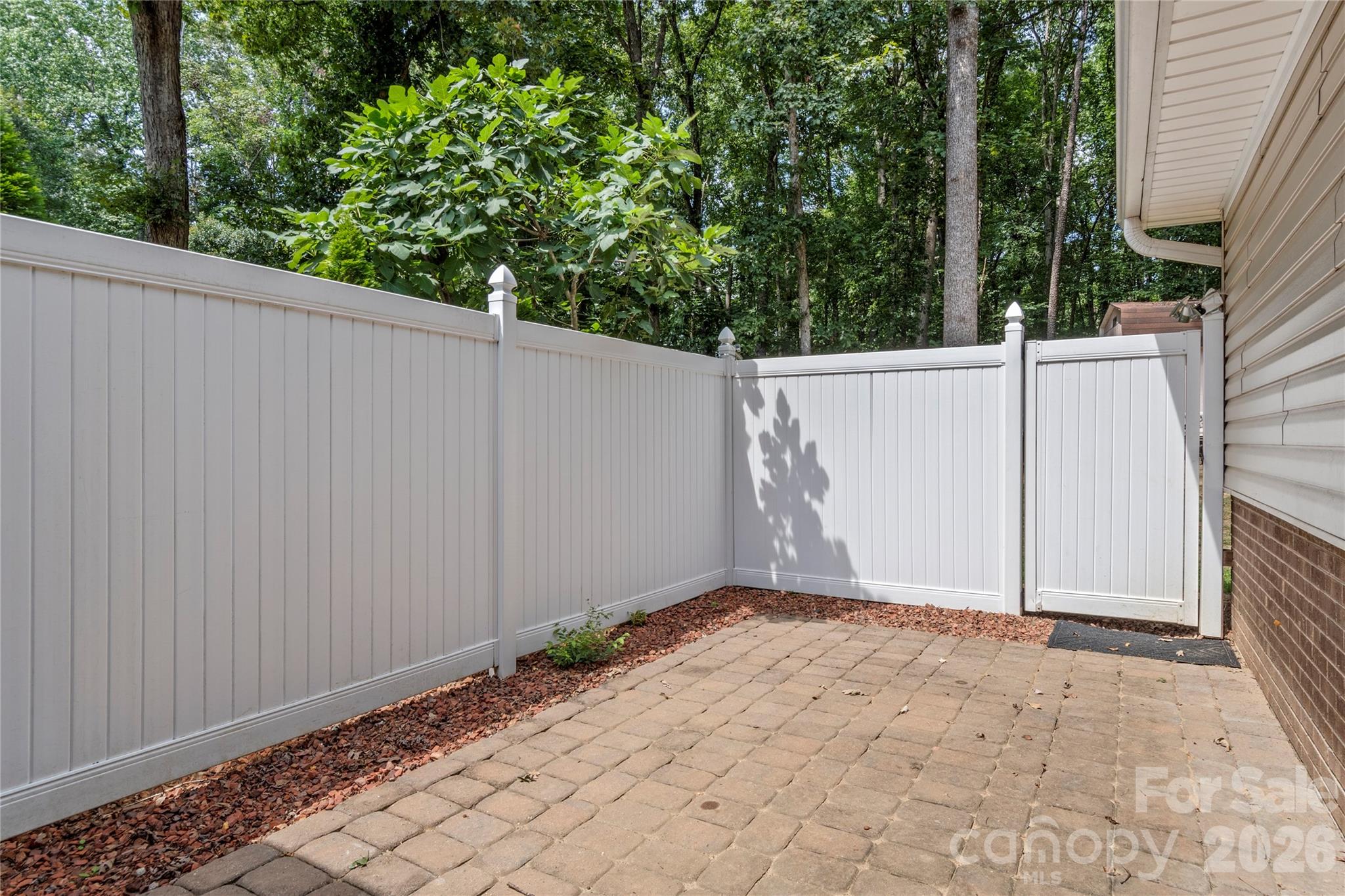 3545 N Lakeshore Drive — Clemmons