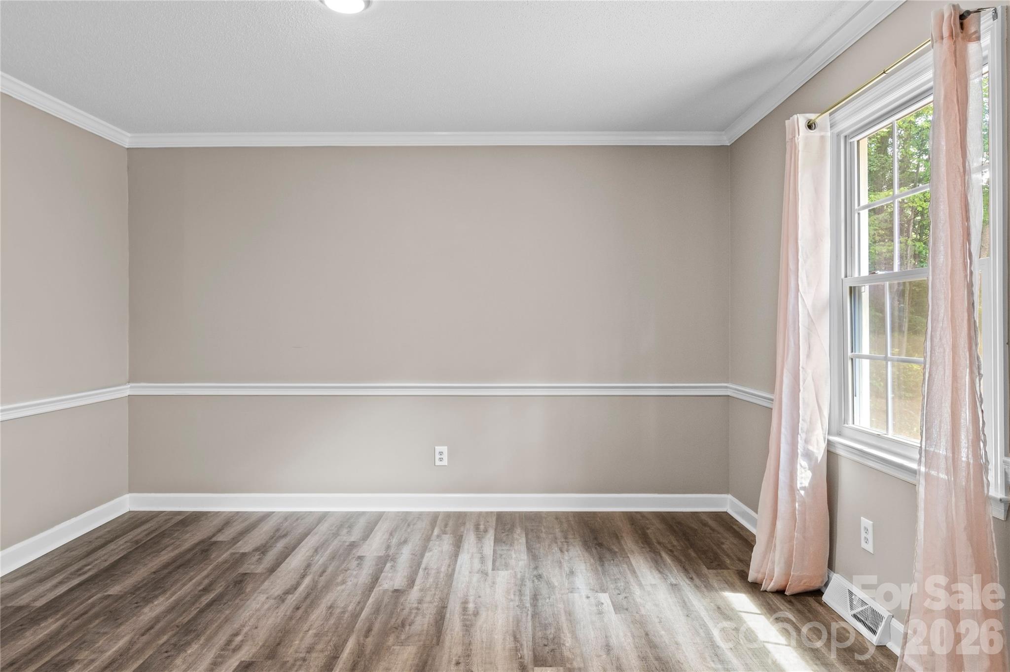 3545 N Lakeshore Drive — Clemmons
