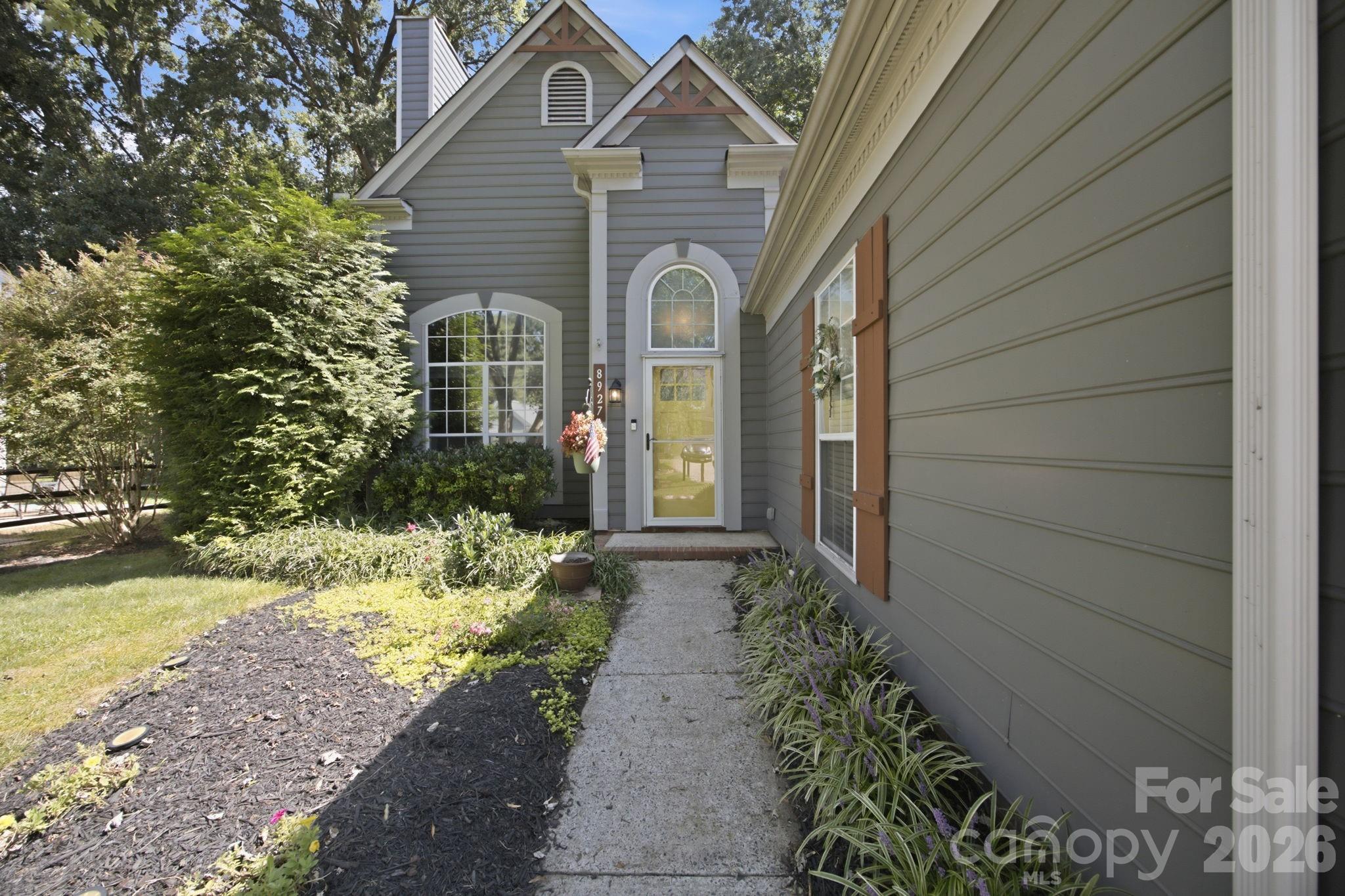 8927 Raven Park Drive — Charlotte