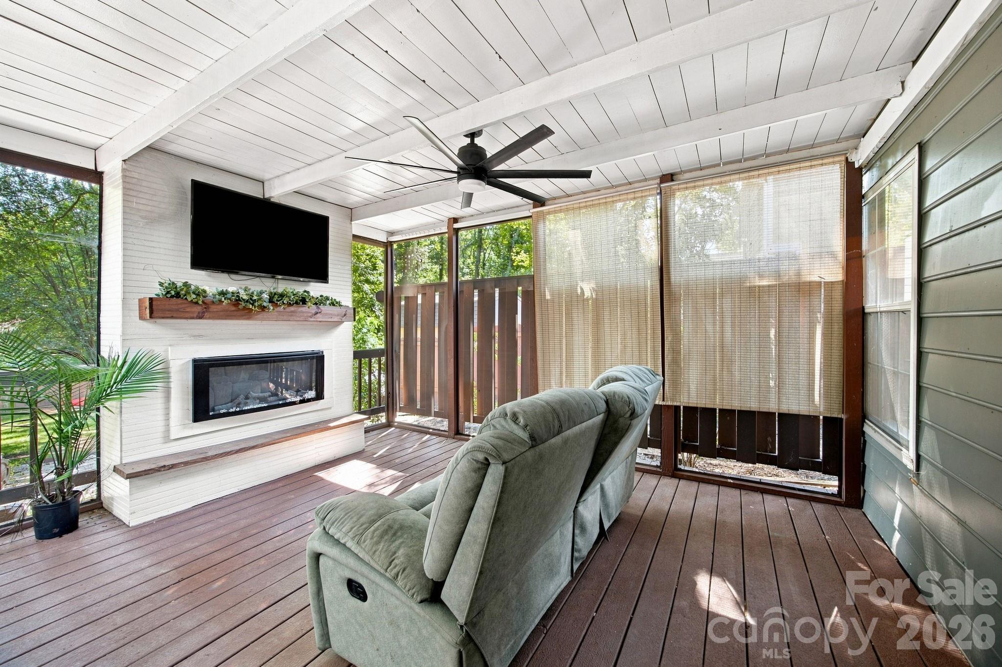 8927 Raven Park Drive — Charlotte