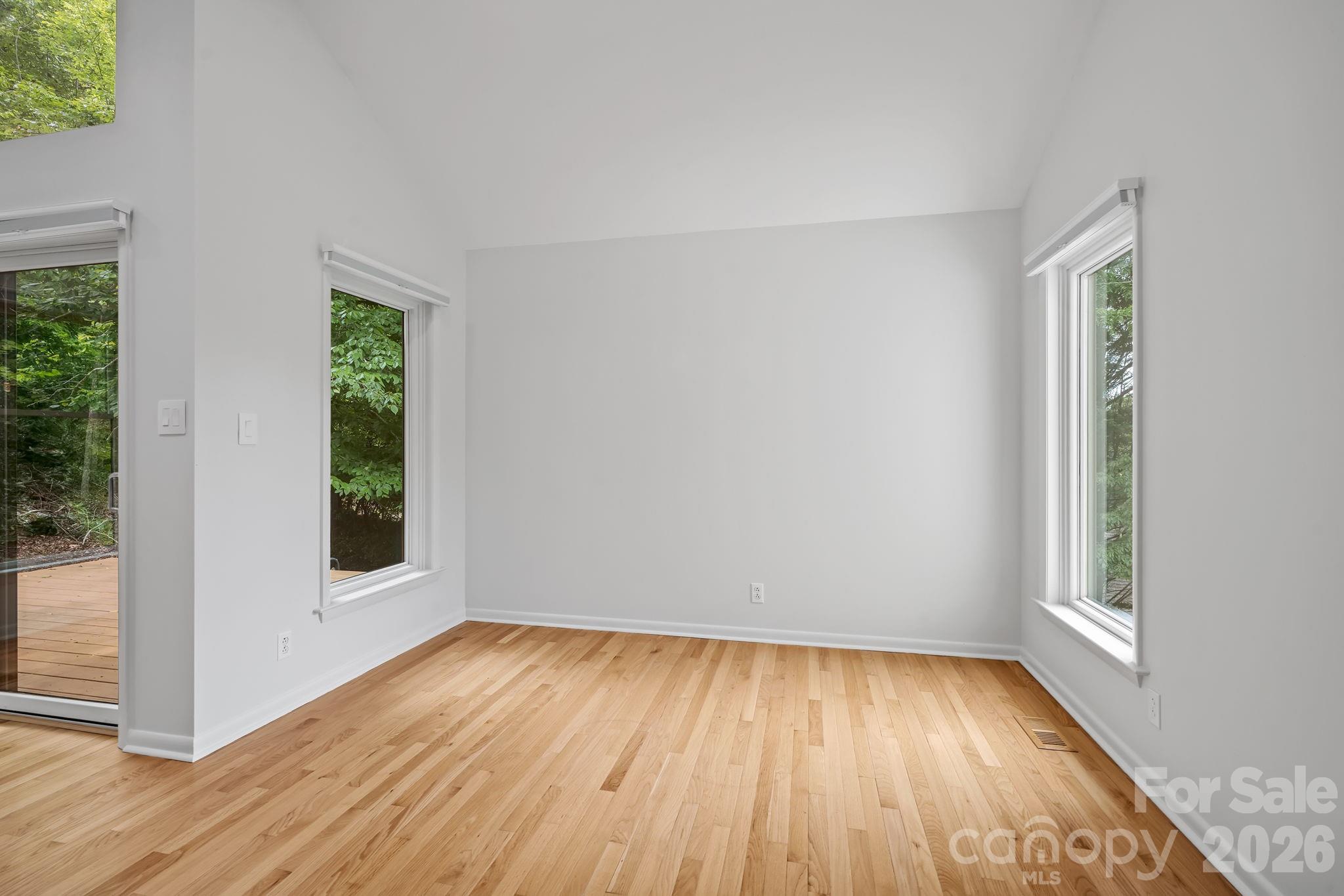 163 Woodburn Drive — Swannanoa