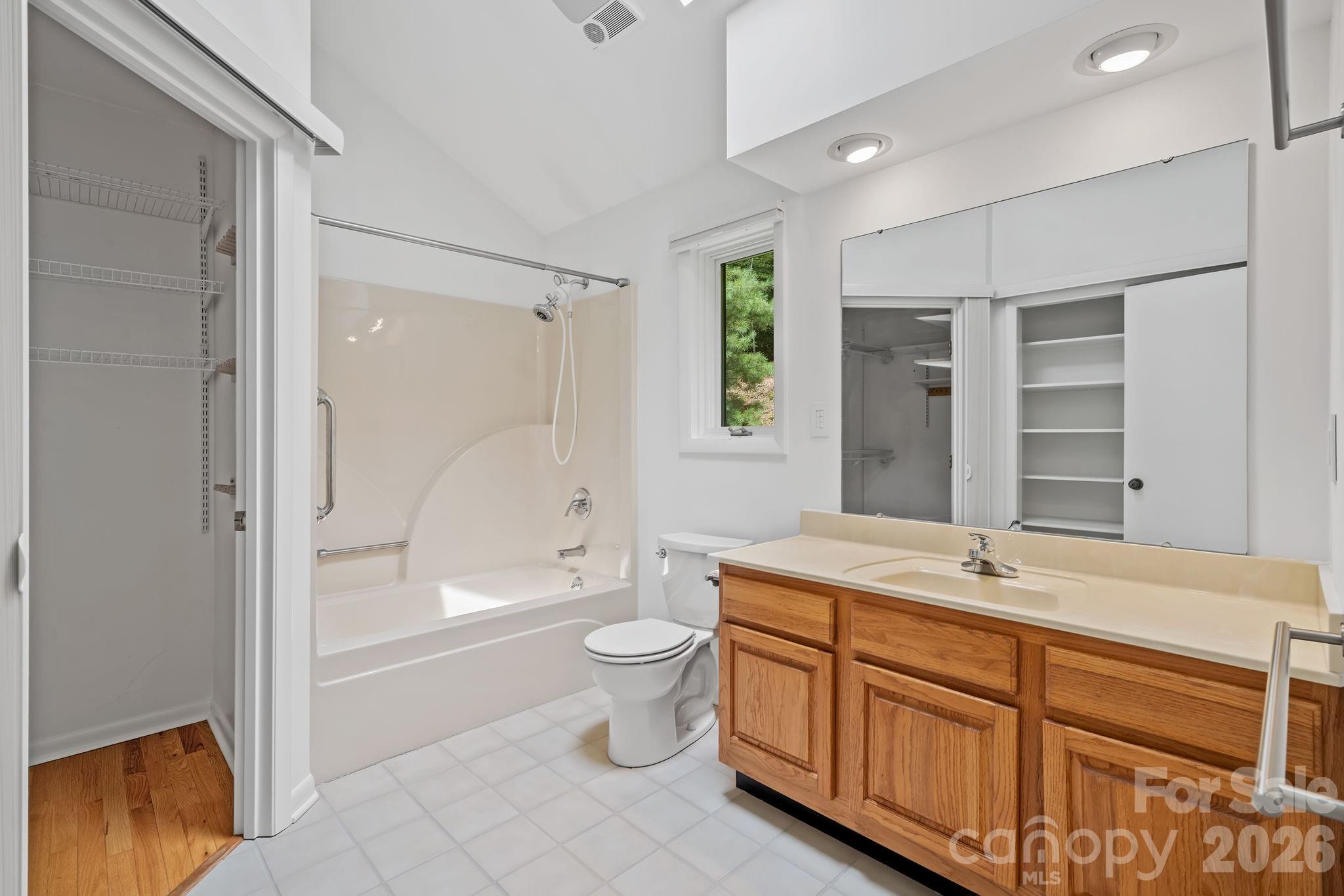 163 Woodburn Drive — Swannanoa