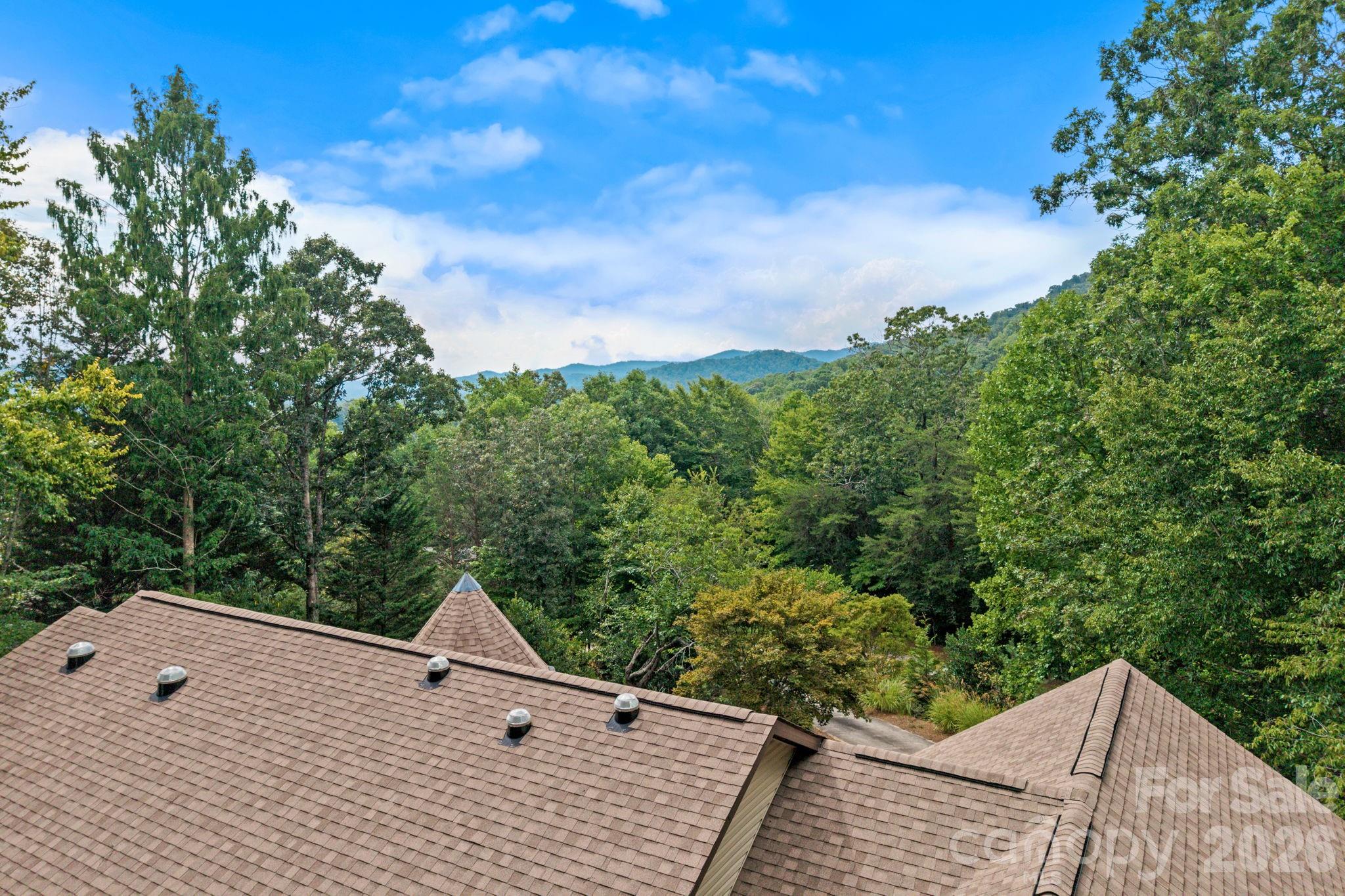 163 Woodburn Drive — Swannanoa