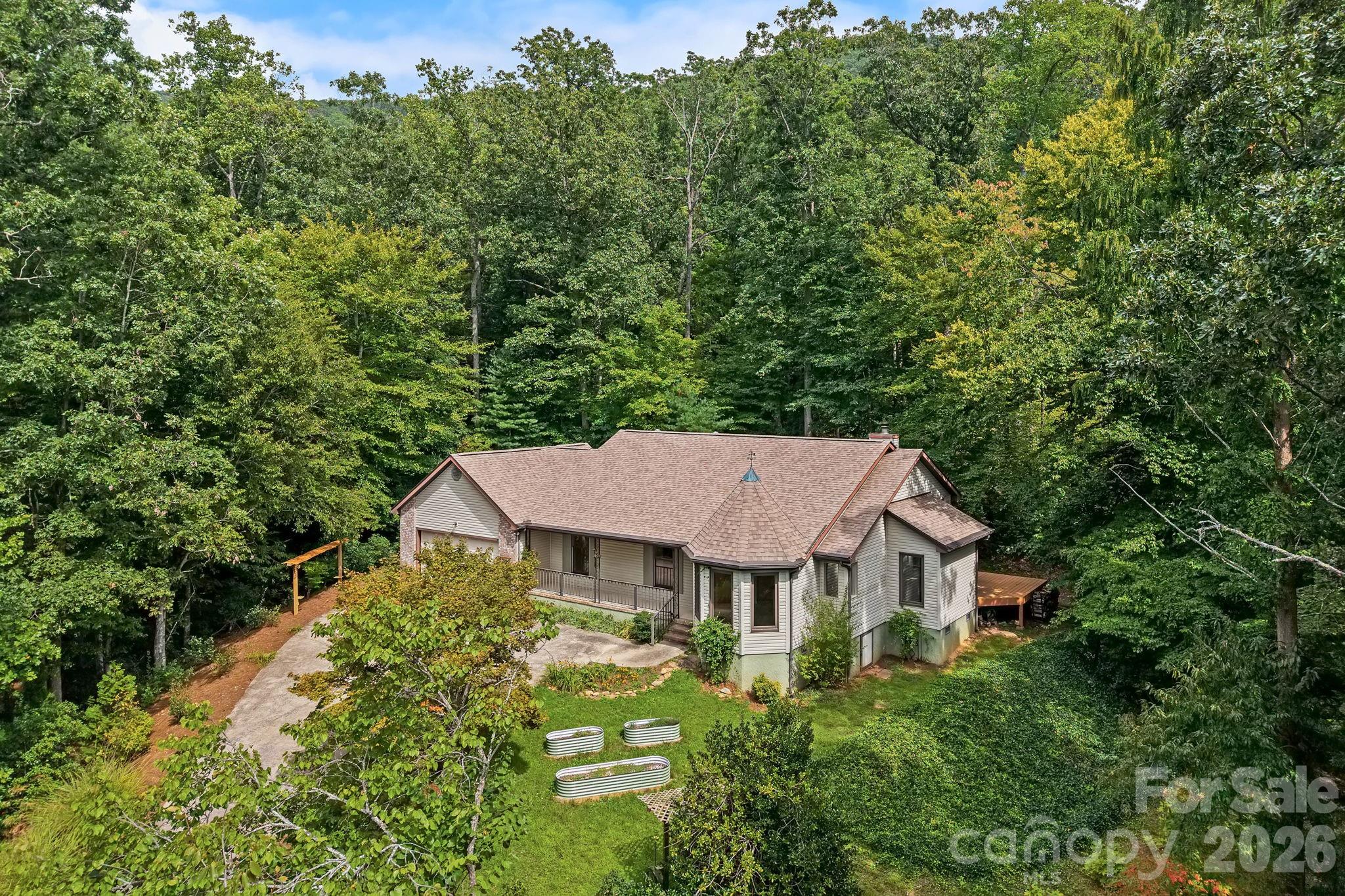 163 Woodburn Drive — Swannanoa