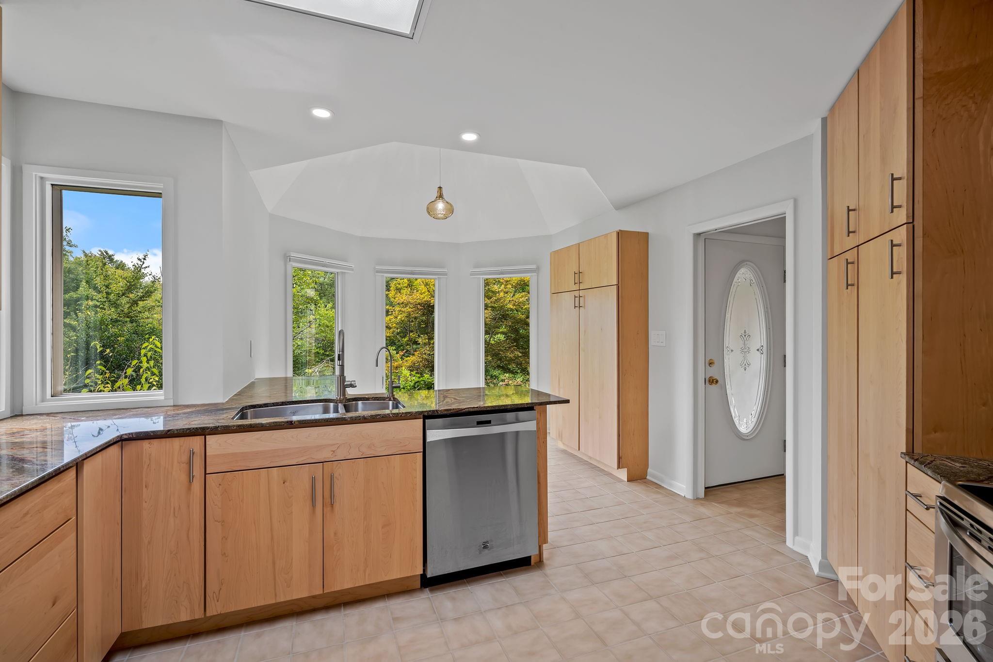 163 Woodburn Drive — Swannanoa