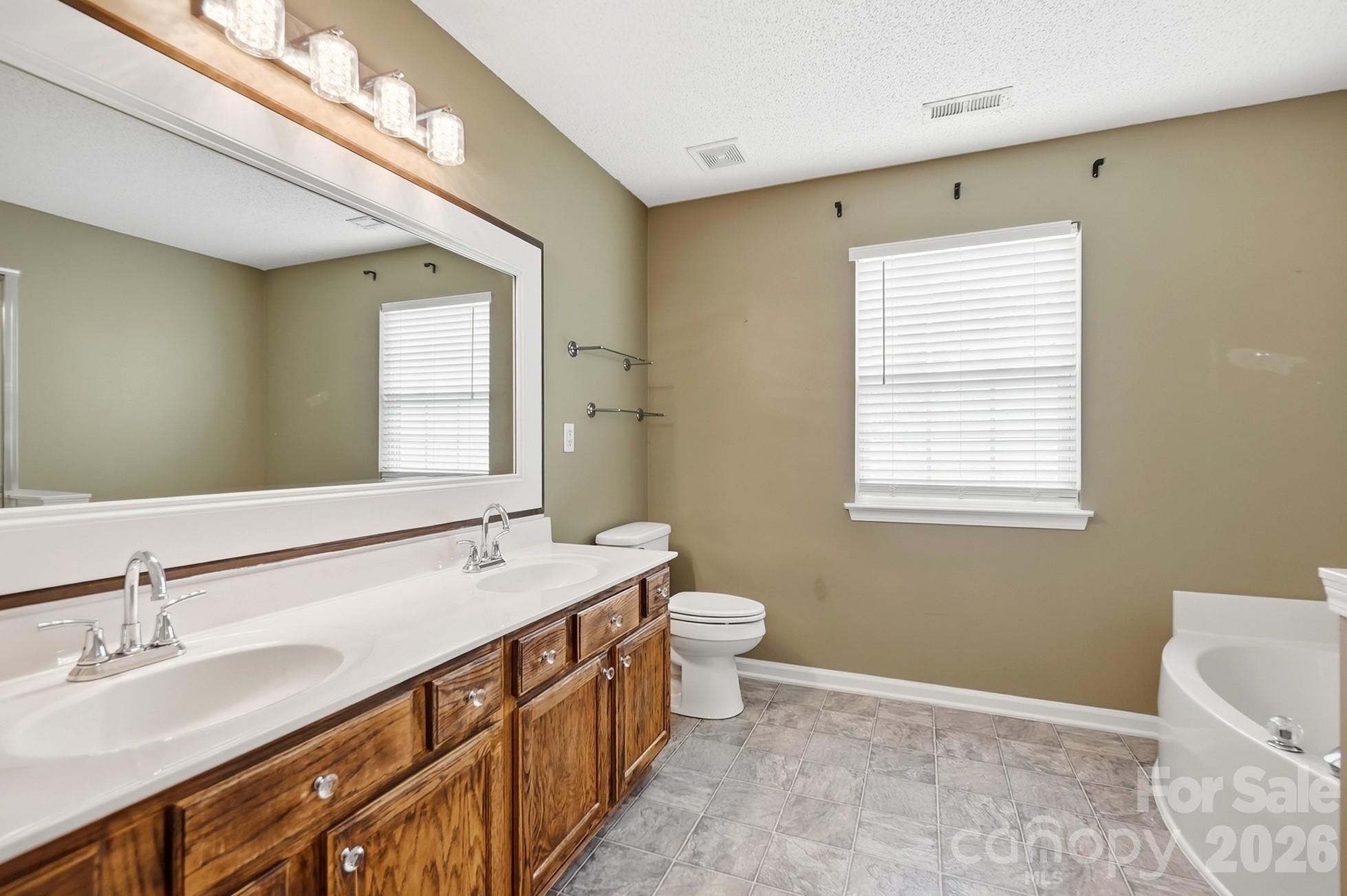 6324 Carpentaria Court — Charlotte