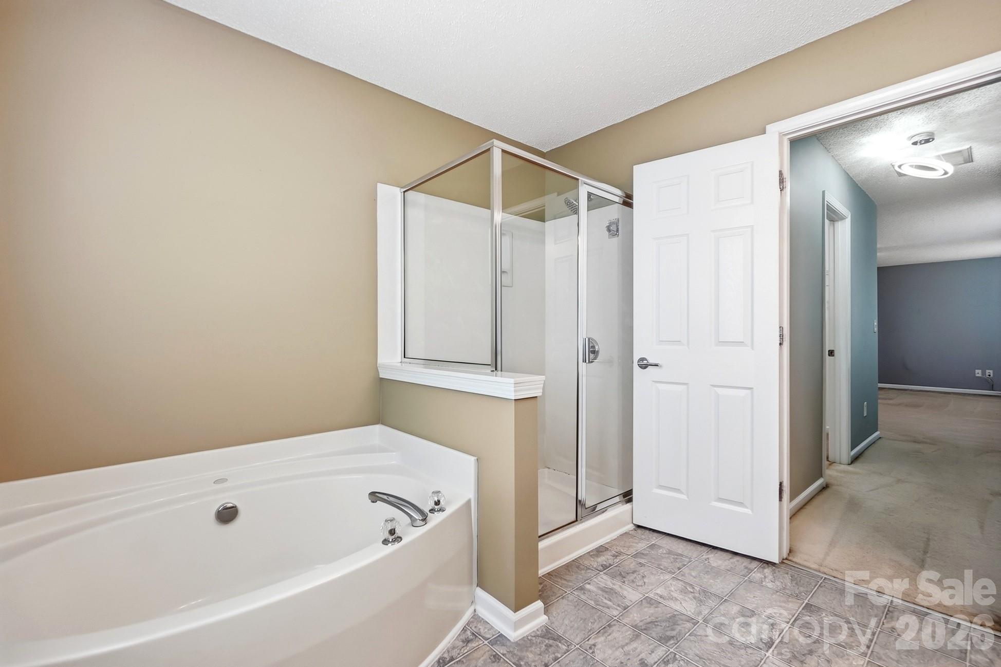 6324 Carpentaria Court — Charlotte