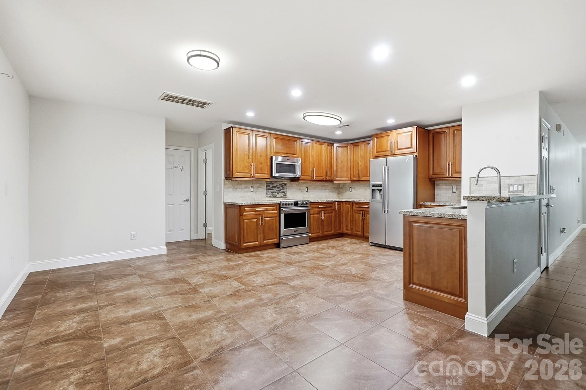 6324 Carpentaria Court — Charlotte