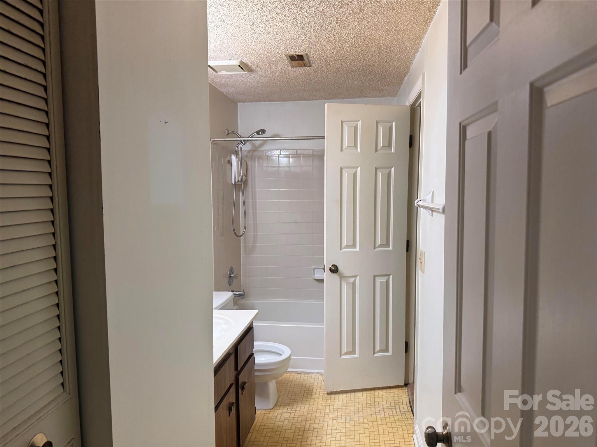 9762 Old Gate Drive — Matthews