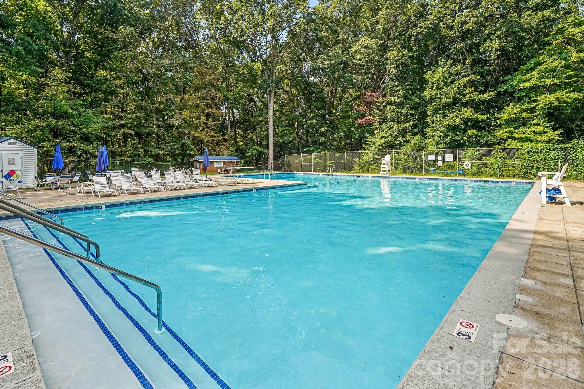 7420 Edgefield Court — Matthews