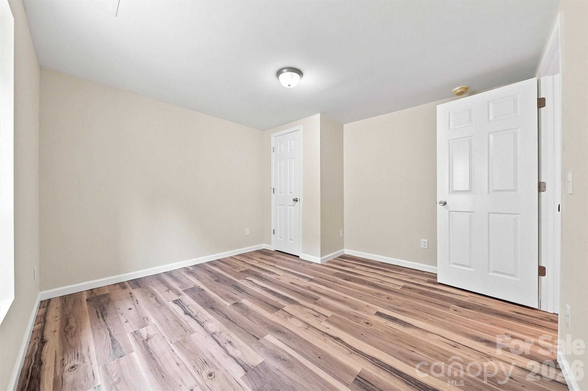 109 Countryside Drive SE — Lenoir