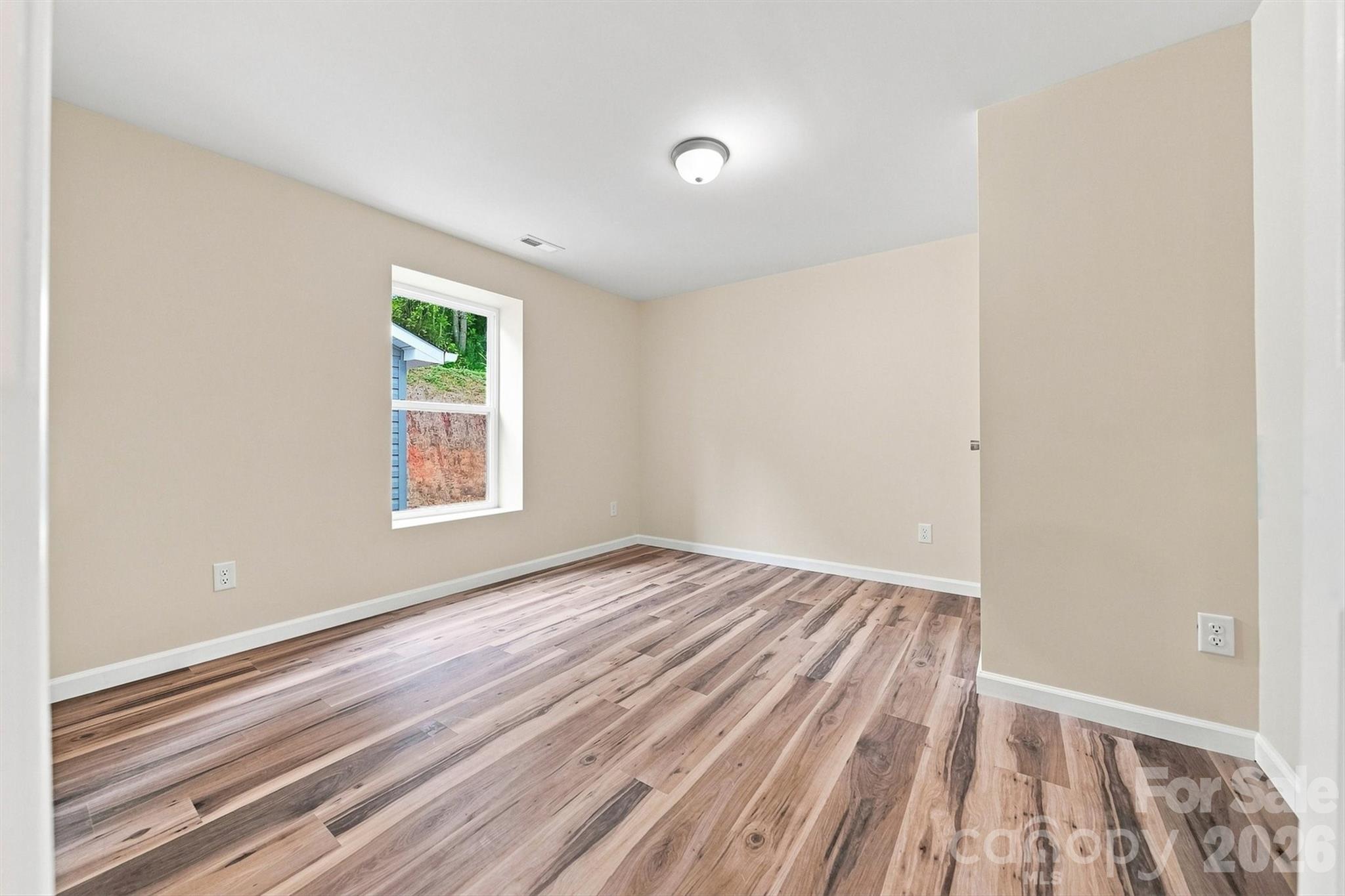 109 Countryside Drive SE — Lenoir