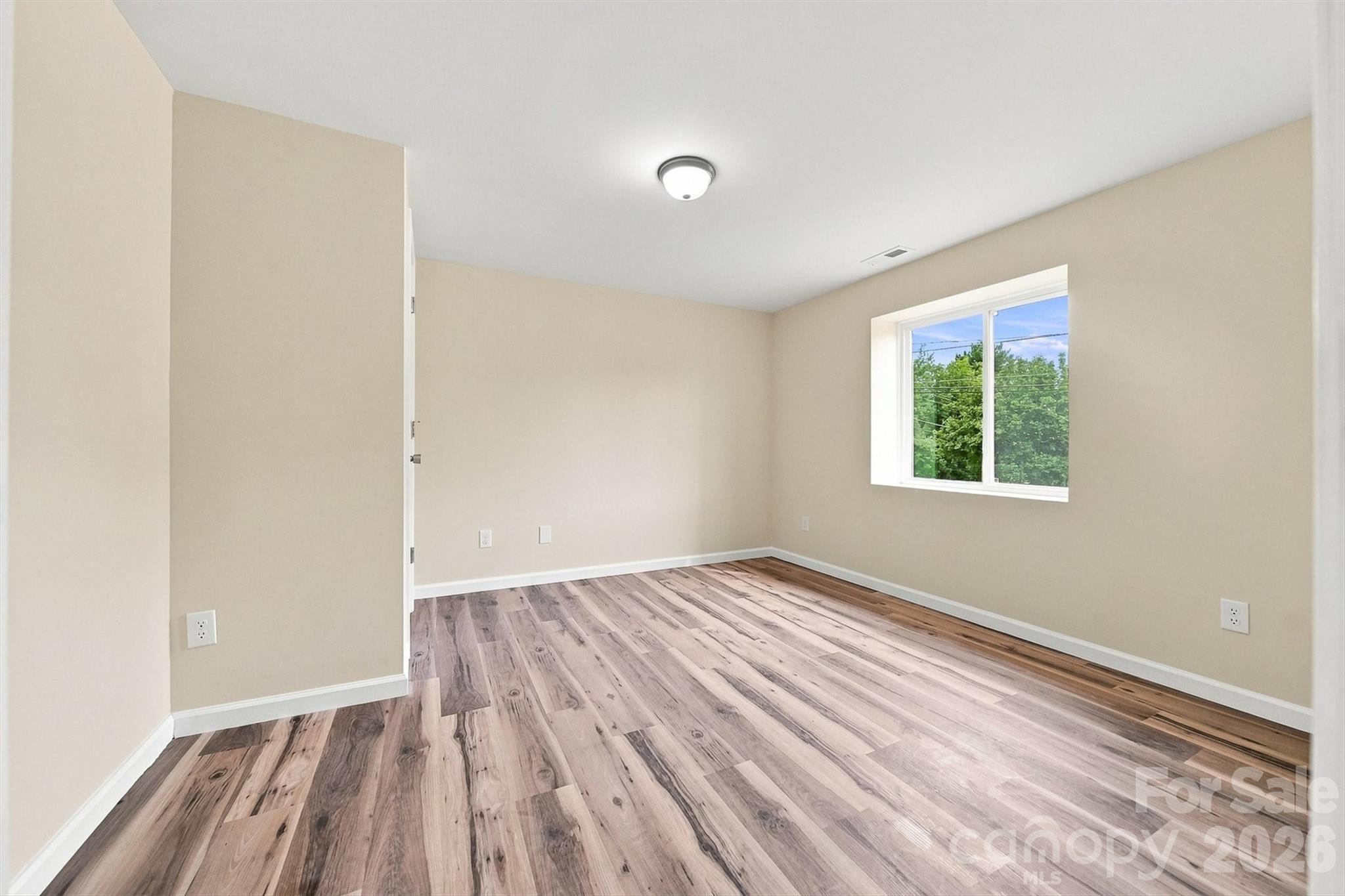 109 Countryside Drive SE — Lenoir