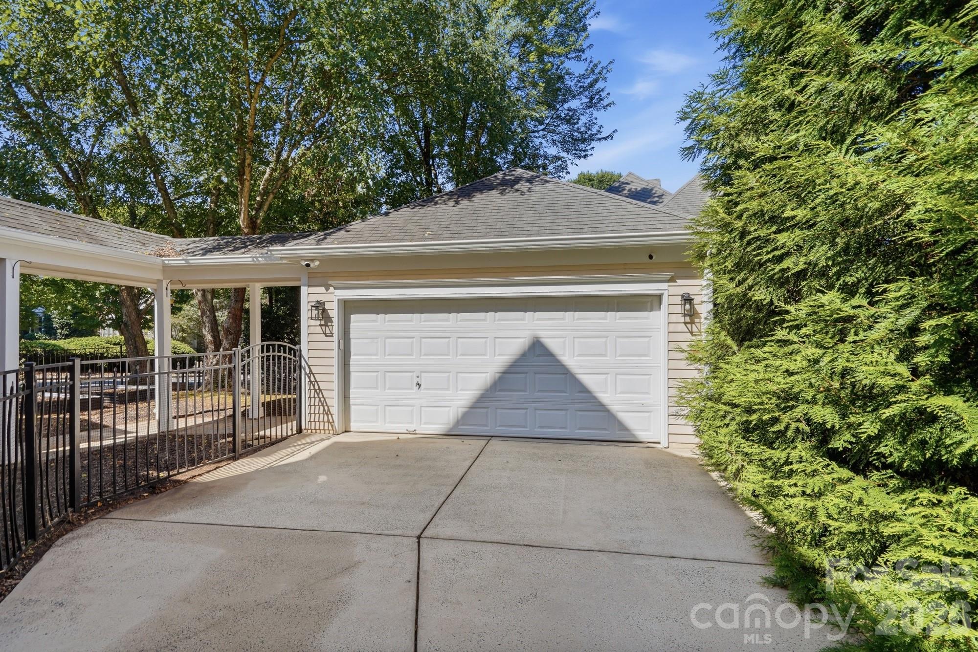 7130 Prescott Pond Lane — Charlotte
