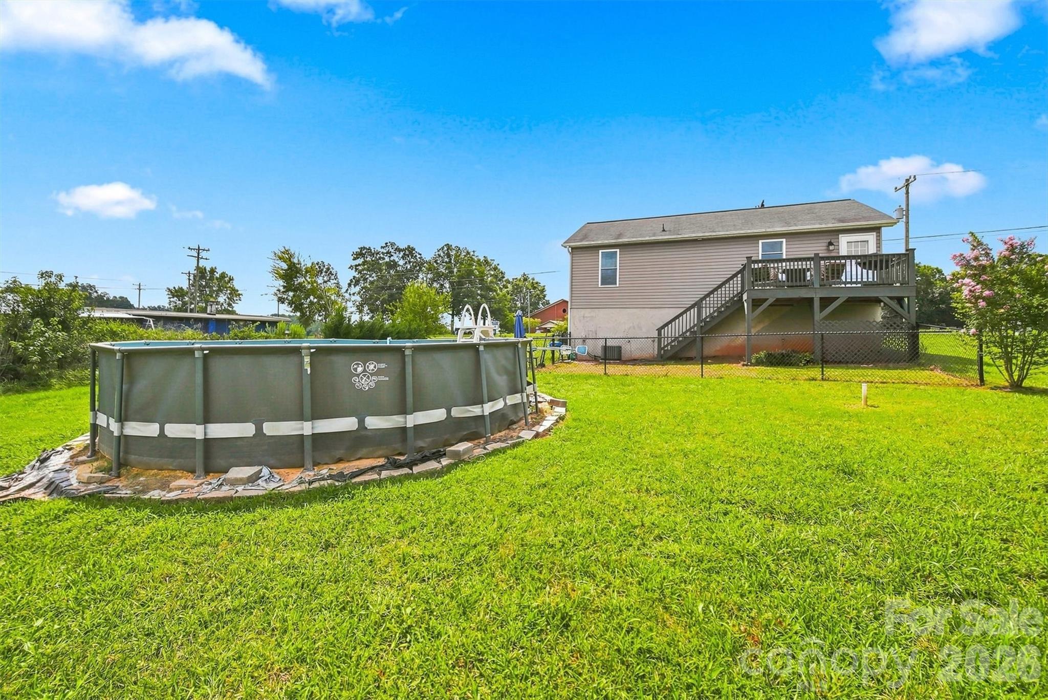 4548 Bethel Church Road — Hickory