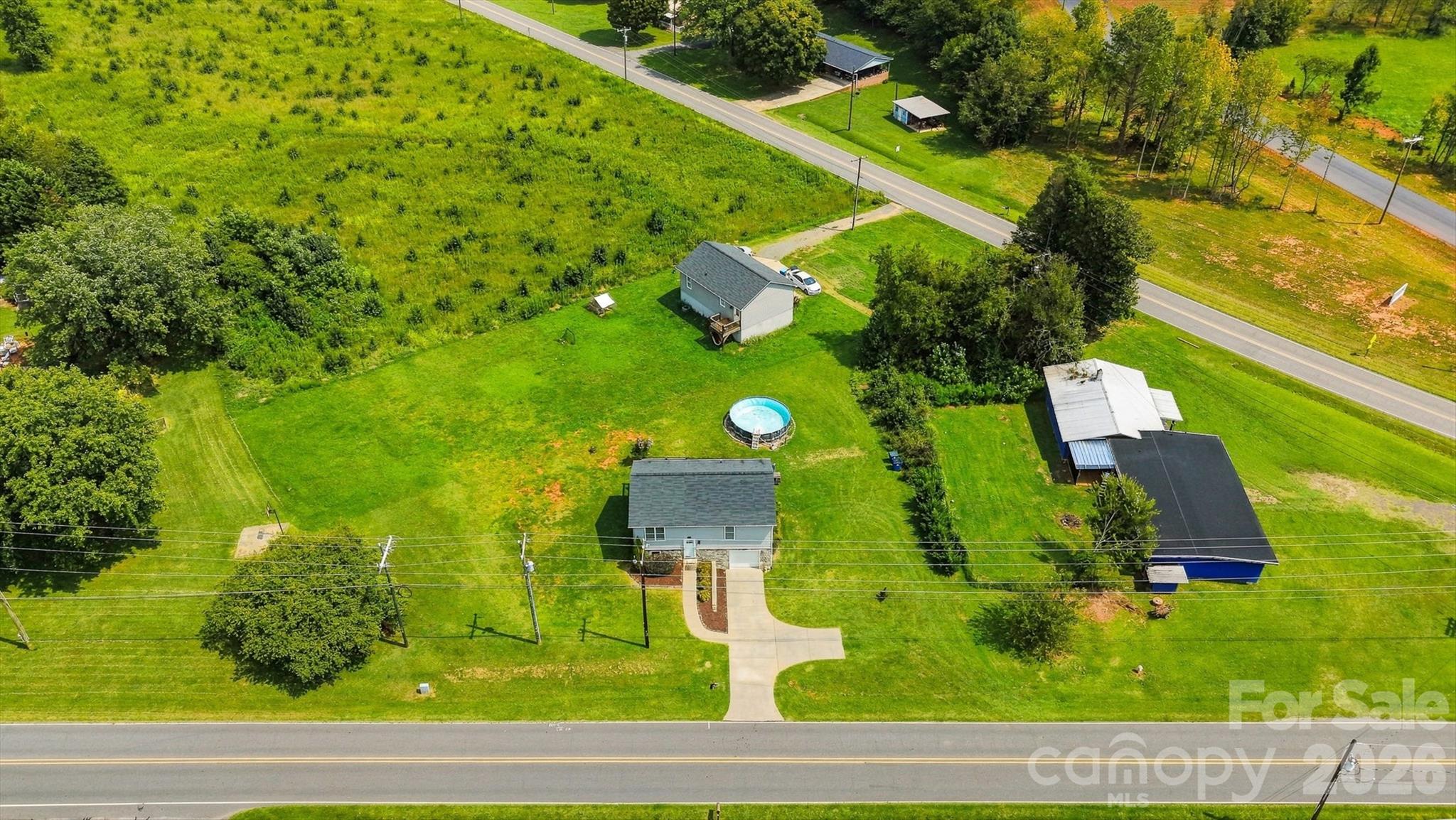 4548 Bethel Church Road — Hickory